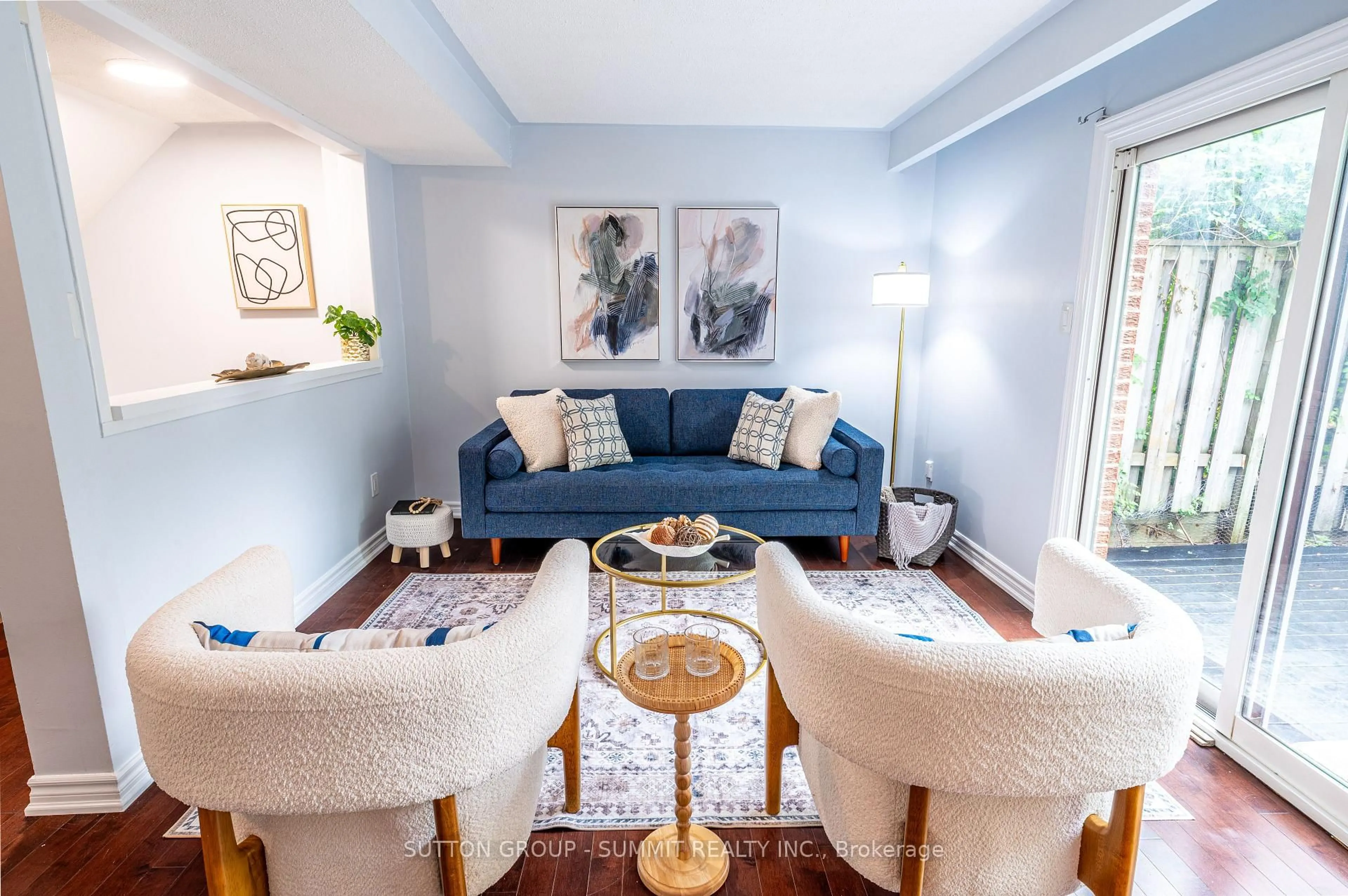 Living room with furniture, unknown for 134 Song Meadowway, Toronto Ontario M2H 2T7