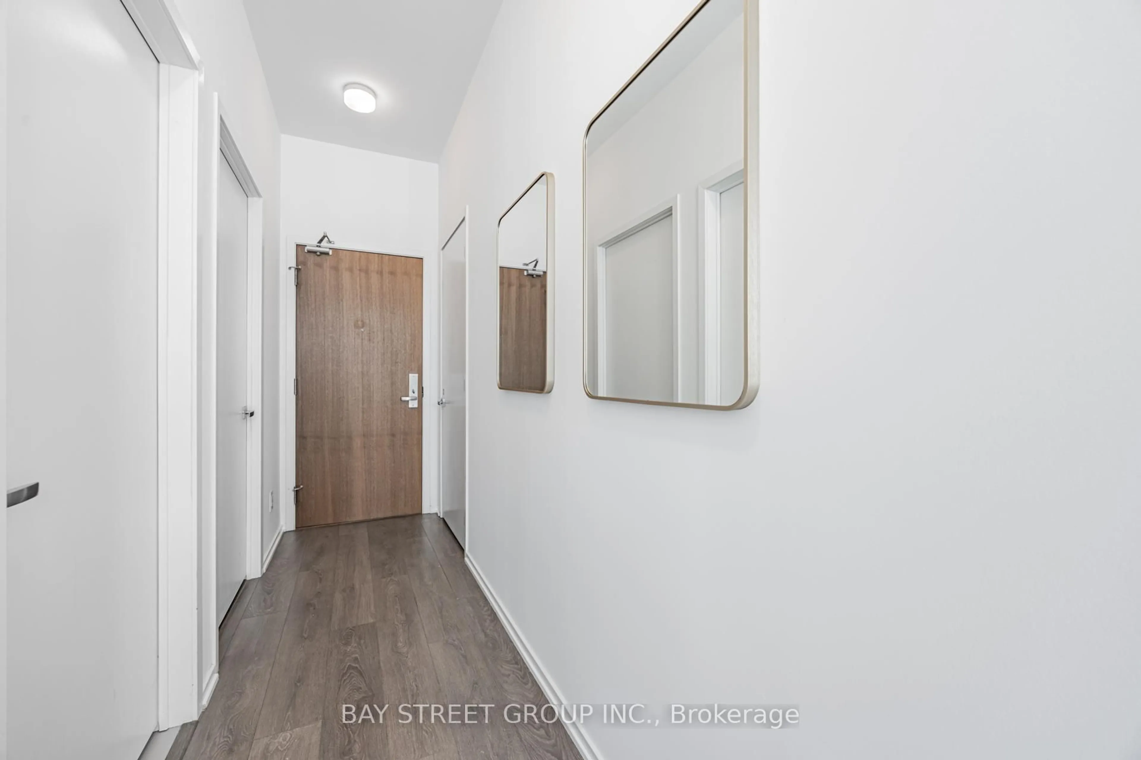 Unknown for 783 Bathurst St #812, Toronto Ontario M5S 0A8