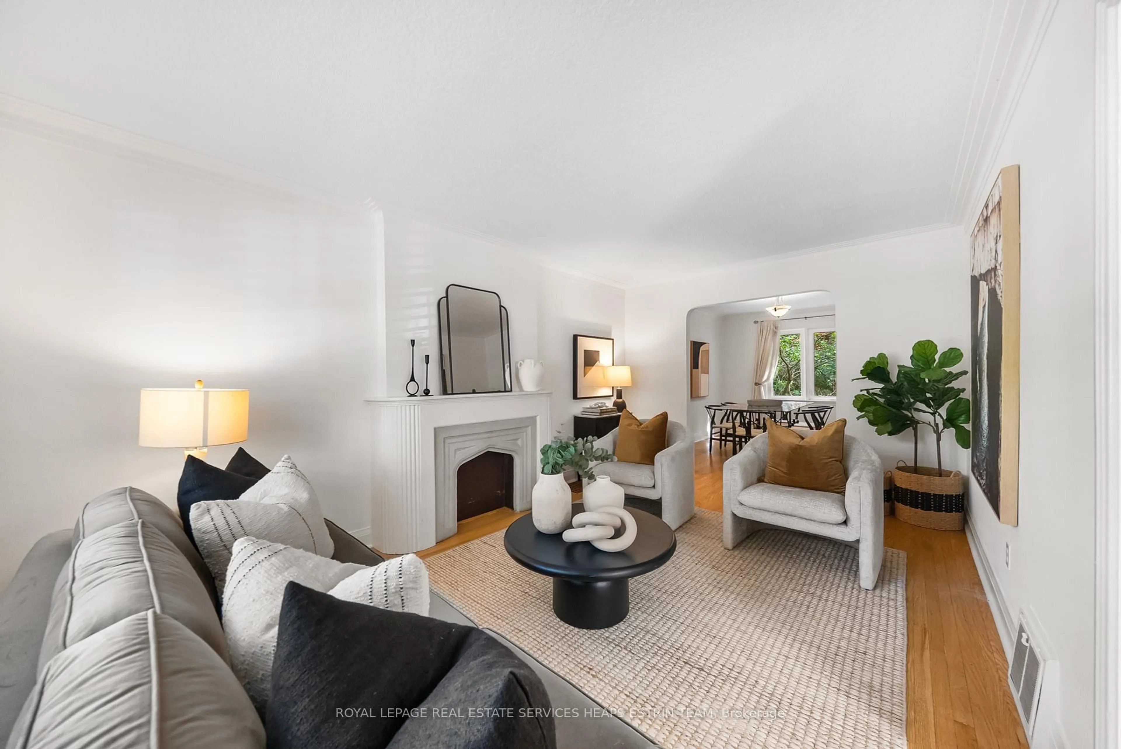 Living room with furniture, unknown for 13 Rowley Ave, Toronto Ontario M4P 2S9