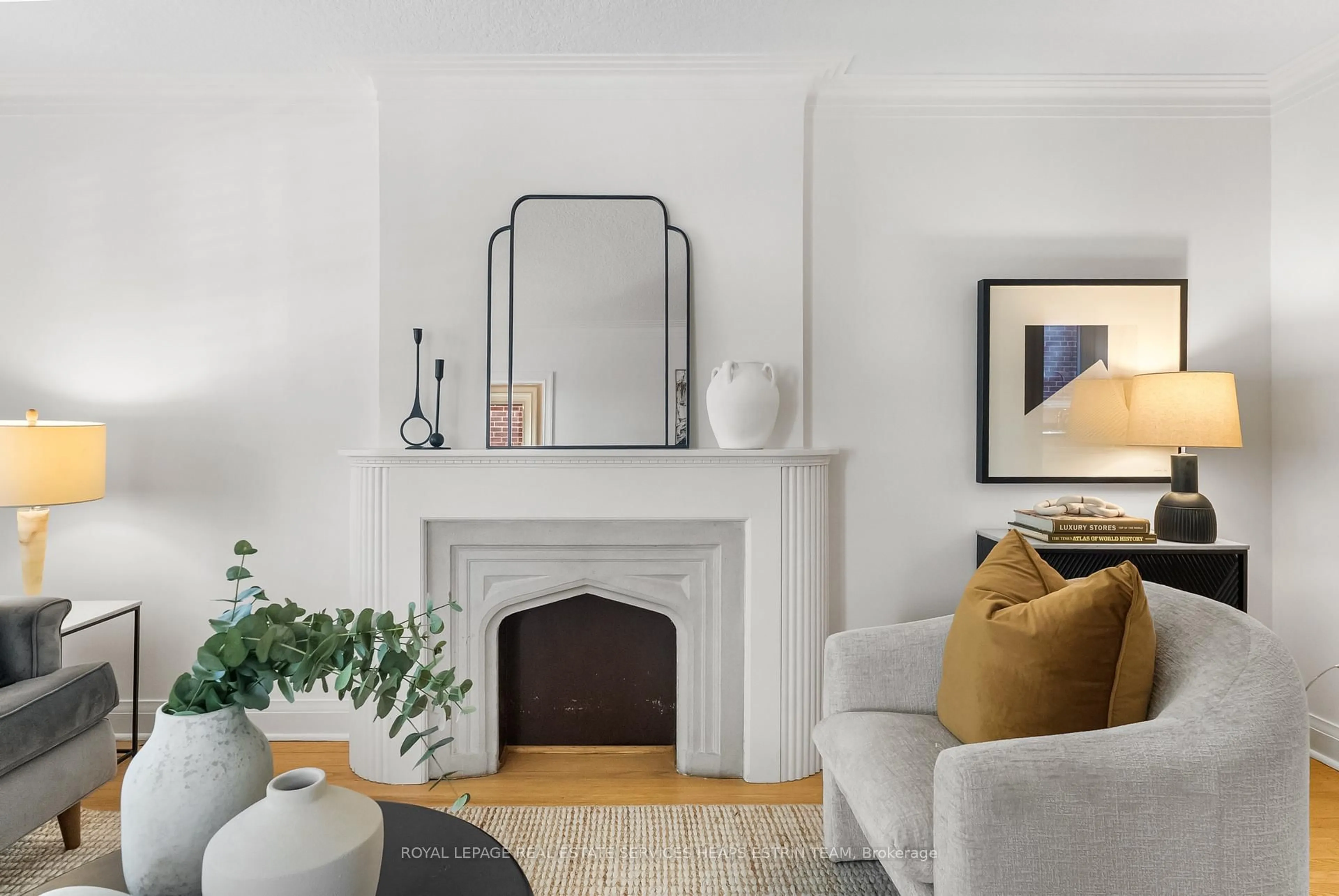 Living room with furniture, unknown for 13 Rowley Ave, Toronto Ontario M4P 2S9