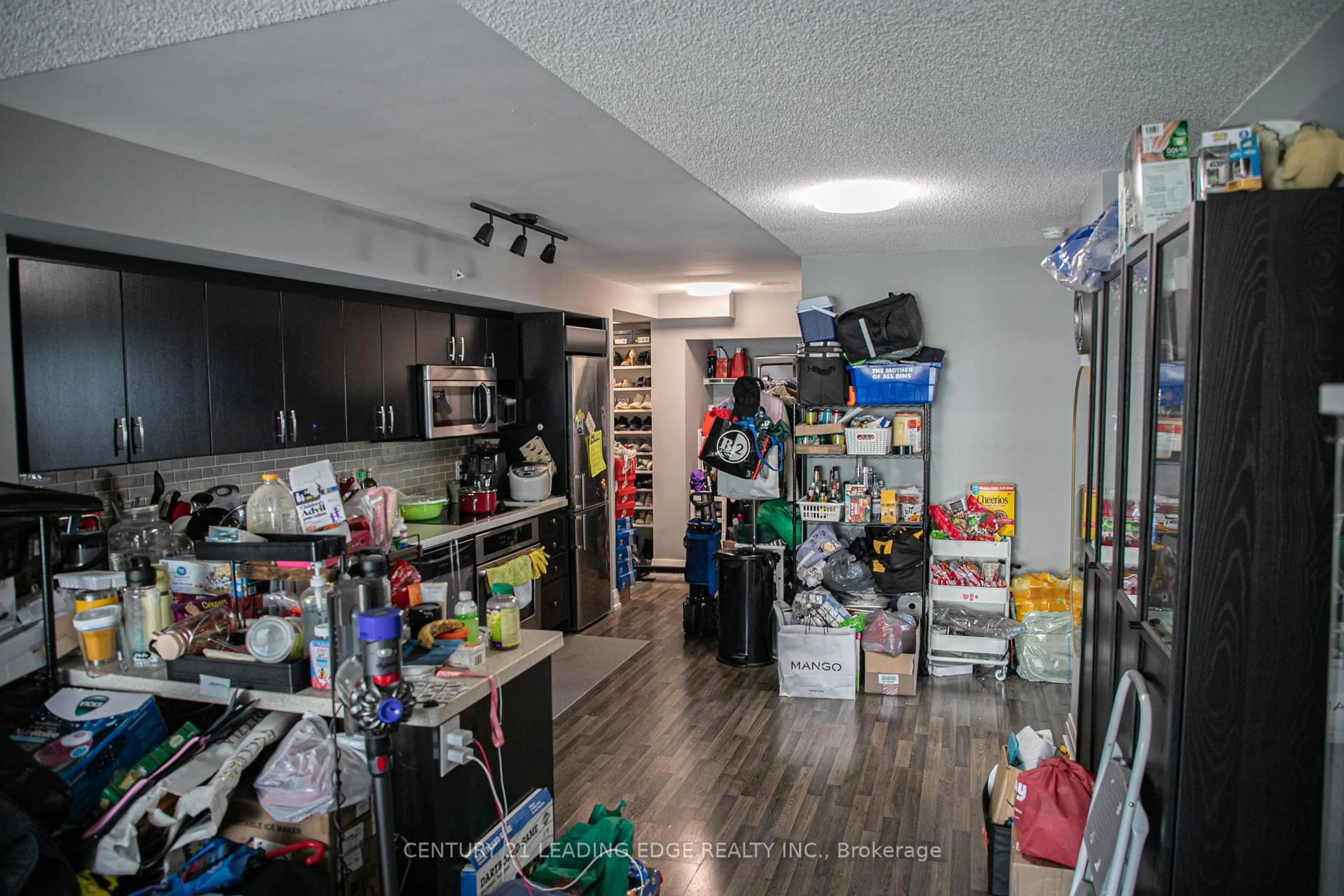 Unknown for 565 Wilson Ave #1109W, Toronto Ontario M3H 0C6
