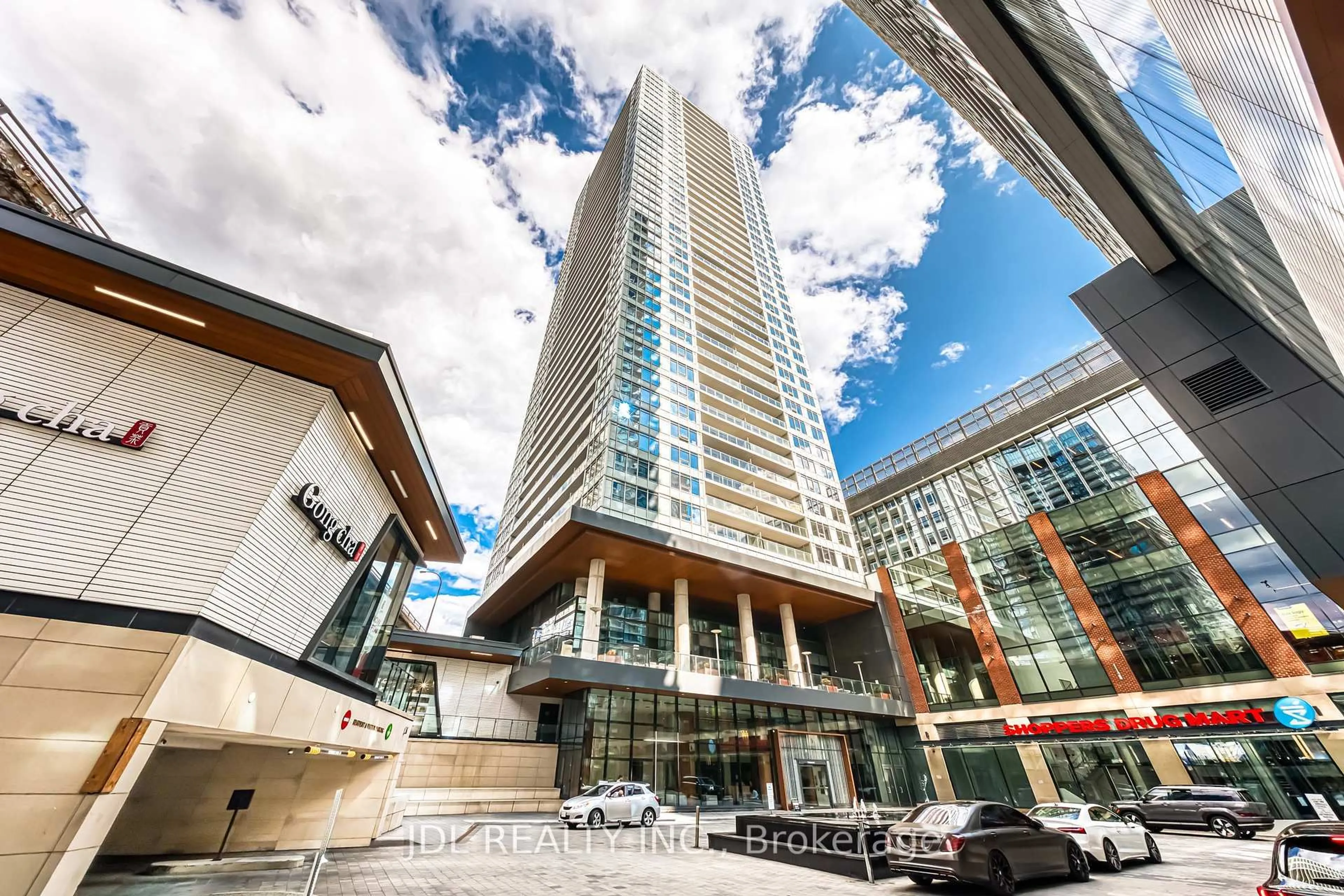 Indoor foyer for 17 Bathurst St #1908, Toronto Ontario M6A 2E1