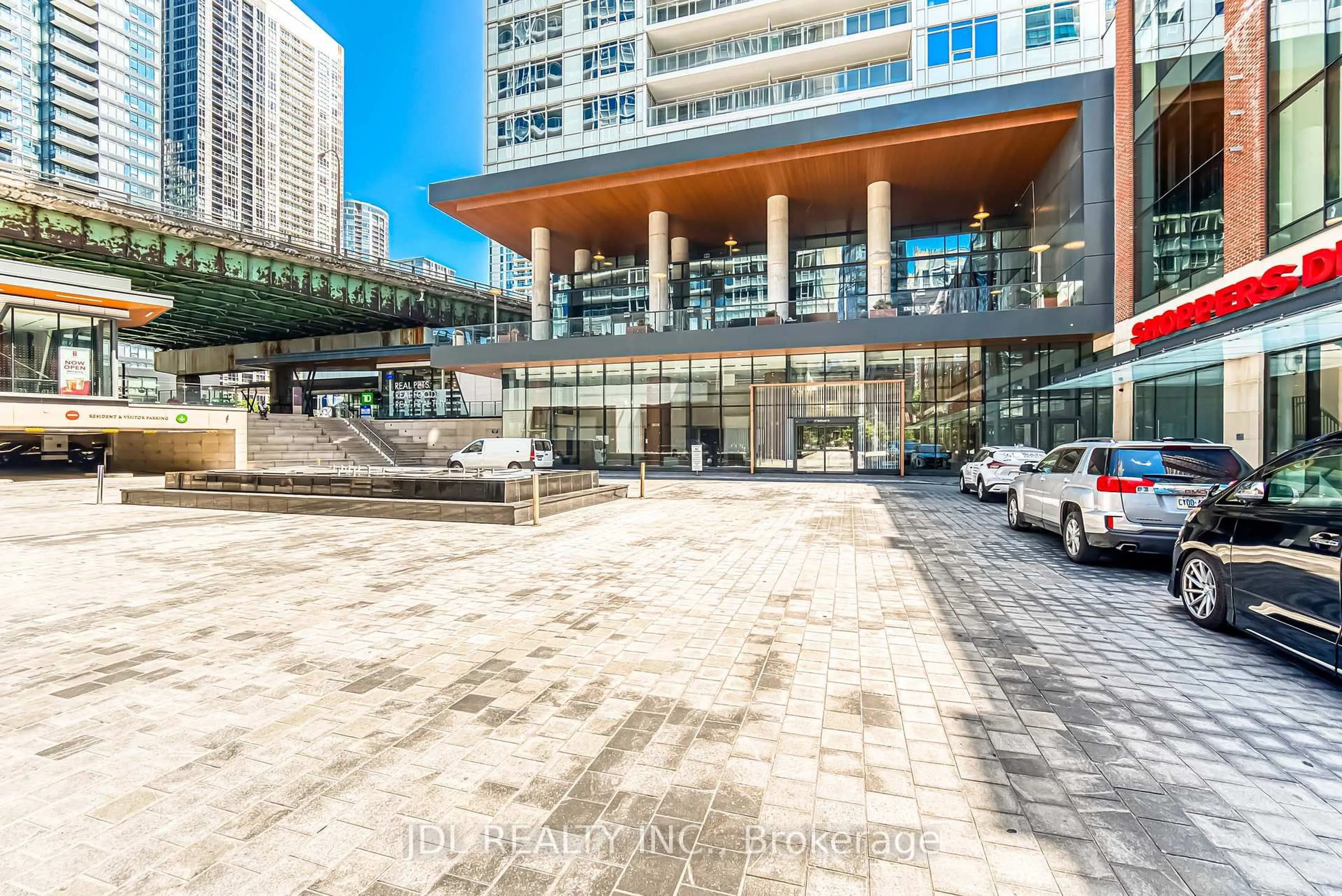 Patio, street for 17 Bathurst St #1908, Toronto Ontario M6A 2E1