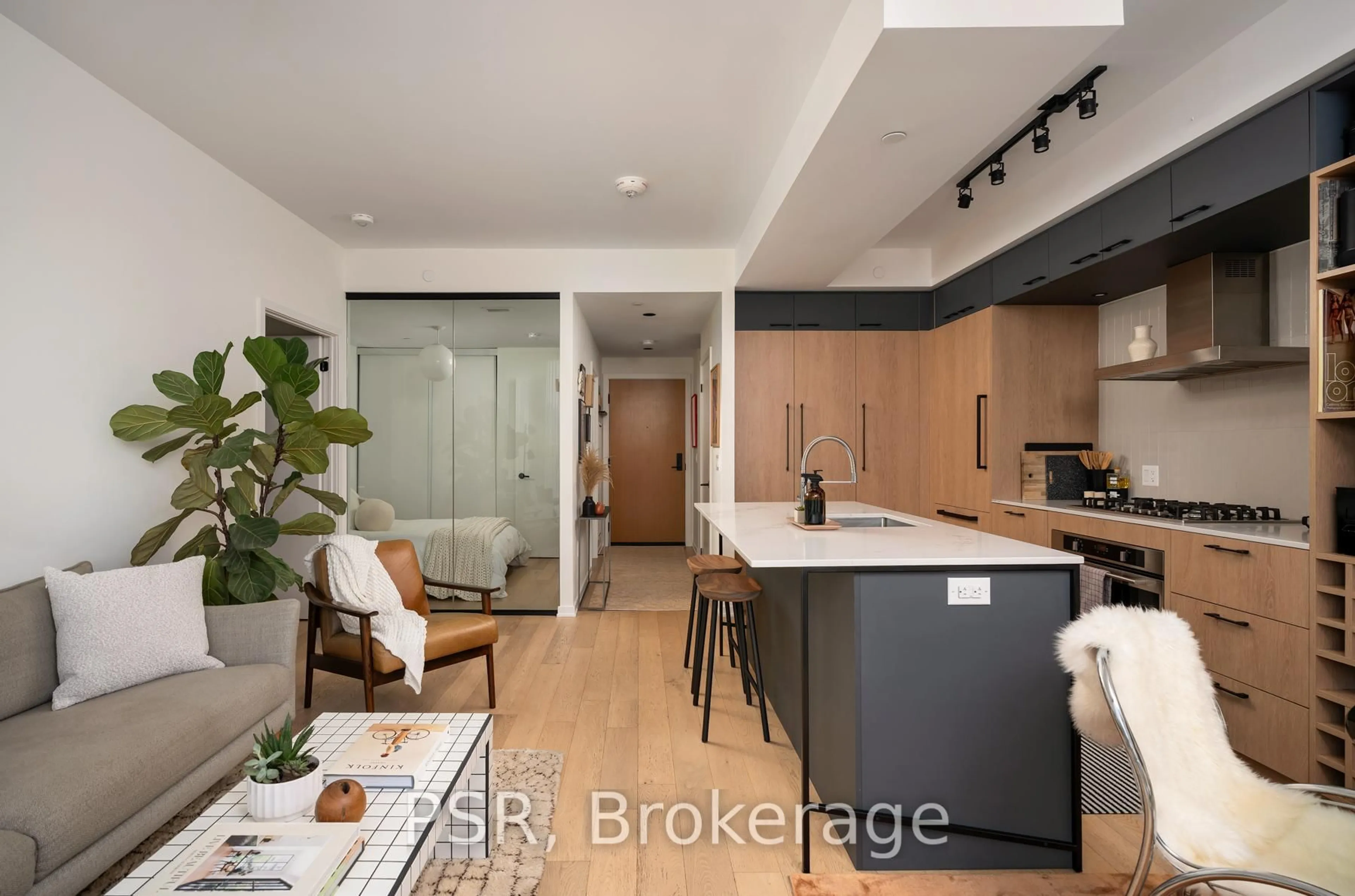 Open concept kitchen, unknown for 41 Dovercourt Rd #704, Toronto Ontario M6J 0G6