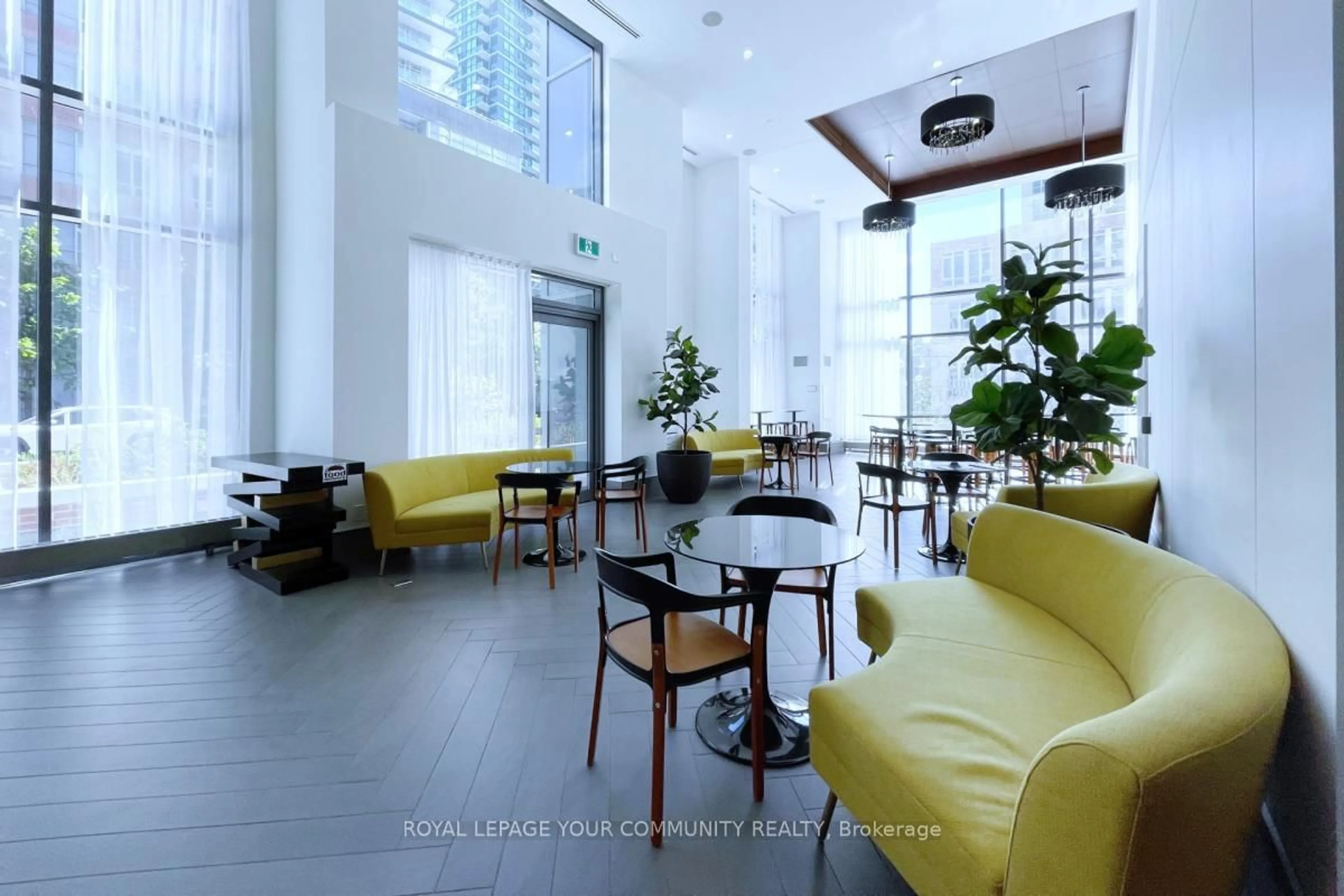 Lobby for 38 Iannuzzi St #1706, Toronto Ontario M5V 0S2