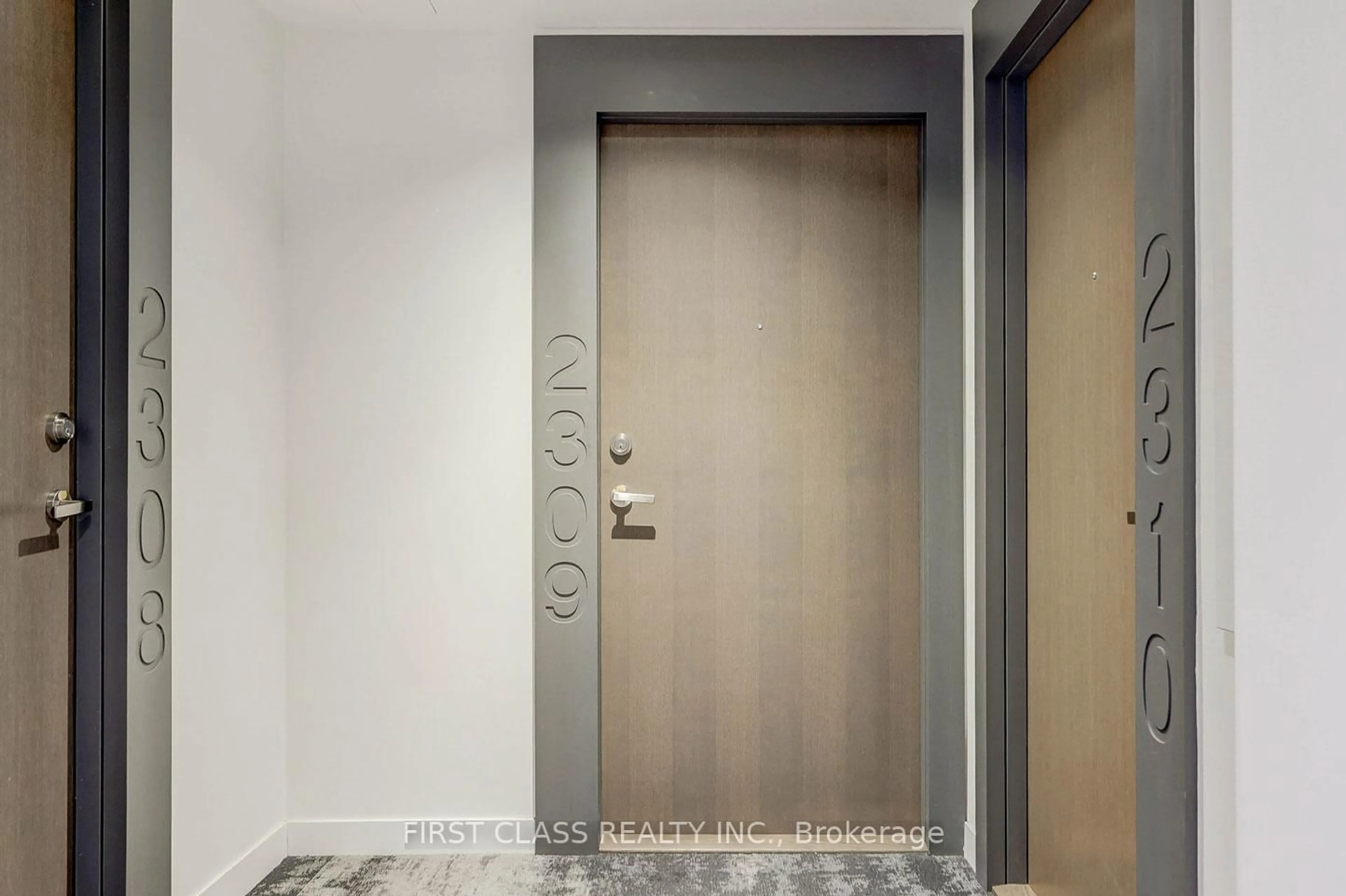 Indoor foyer for 20 Richardson St #2309, Toronto Ontario M5A 4J9