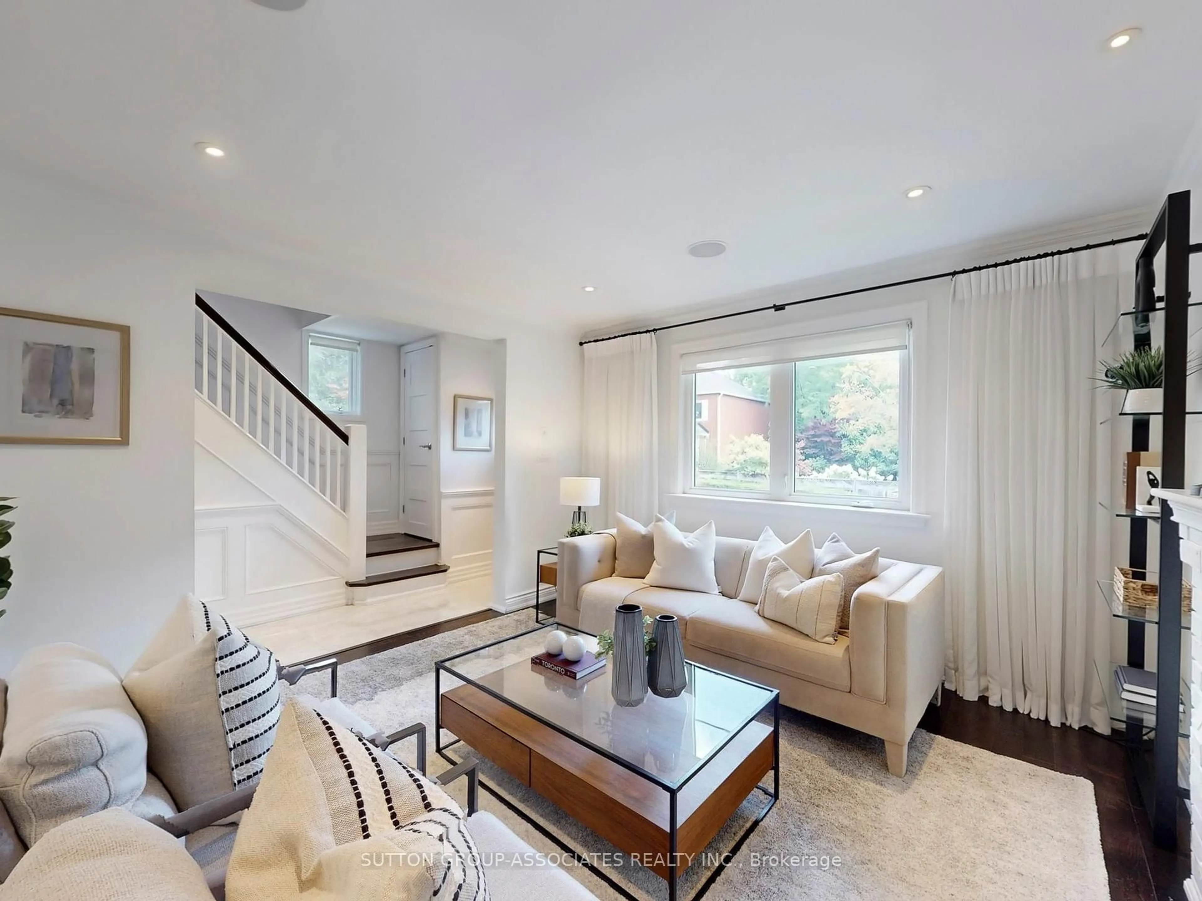 Living room with furniture, unknown for 246 Forman Ave, Toronto Ontario M4S 2S5