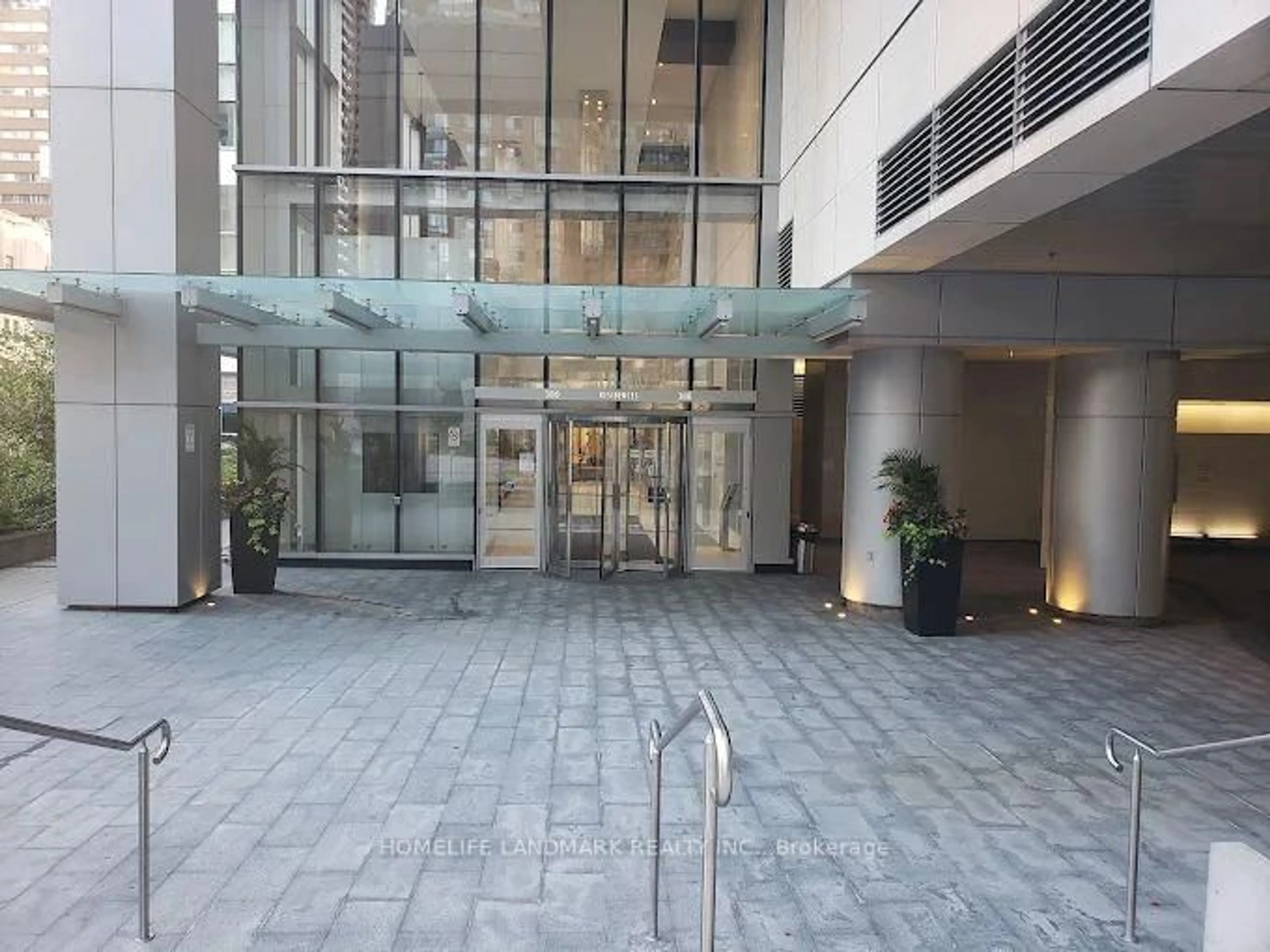 Unknown for 386 Yonge St #1708, Toronto Ontario M5B 0A5