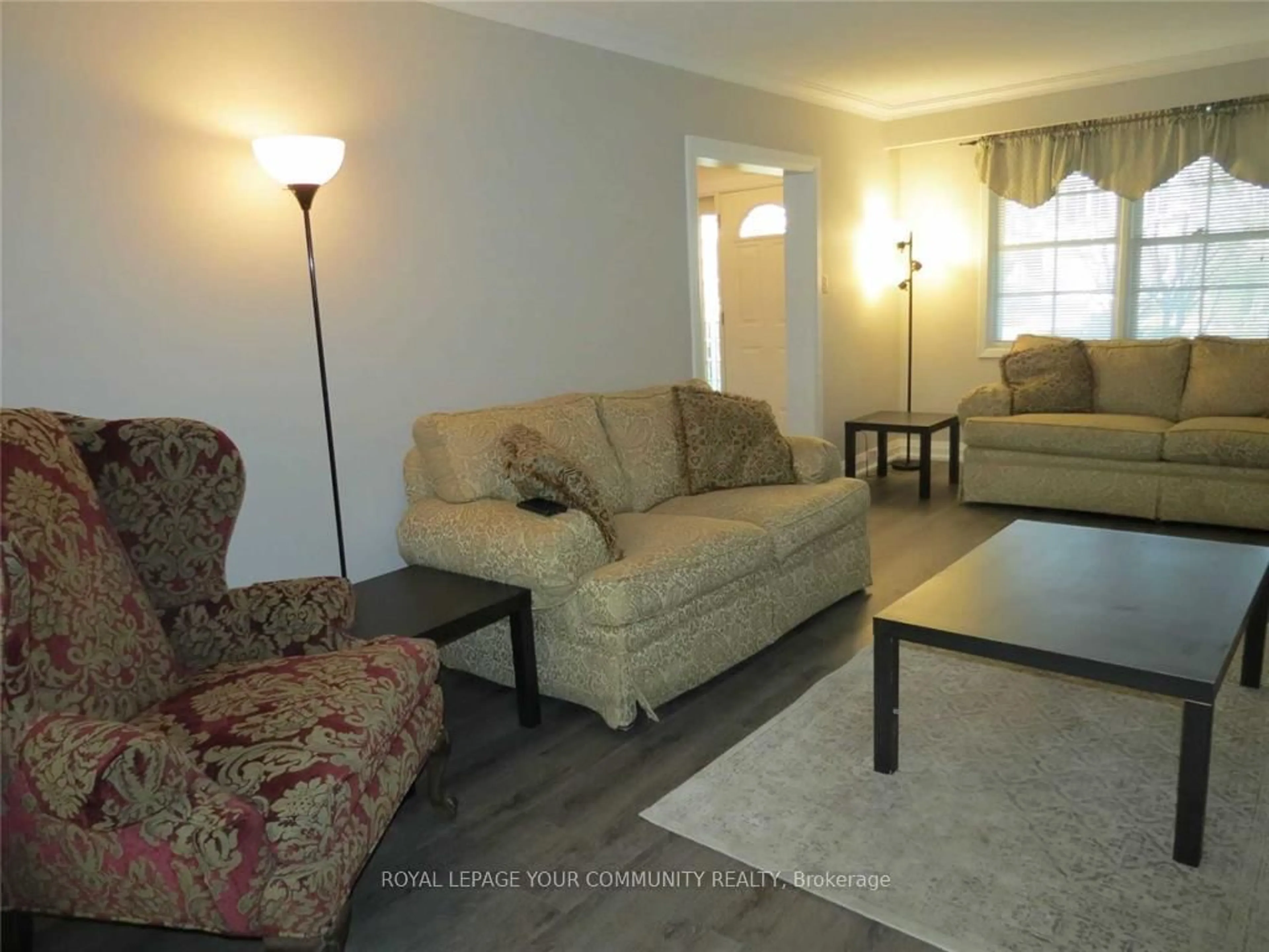 Living room with furniture, unknown for 19 Danville Dr, Toronto Ontario M2P 1H7