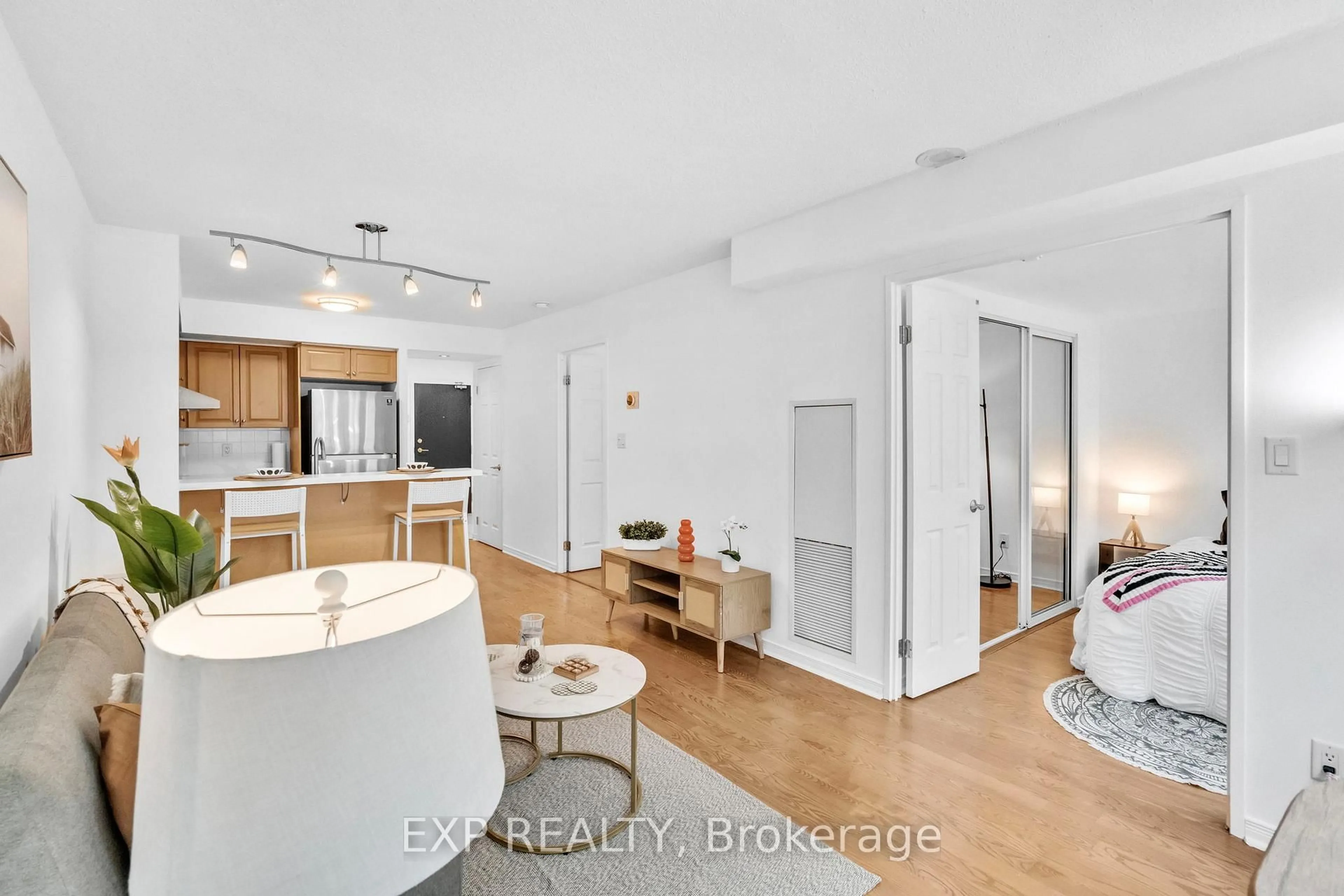Open concept kitchen, unknown for 230 King St #812, Toronto Ontario M5A 1K5