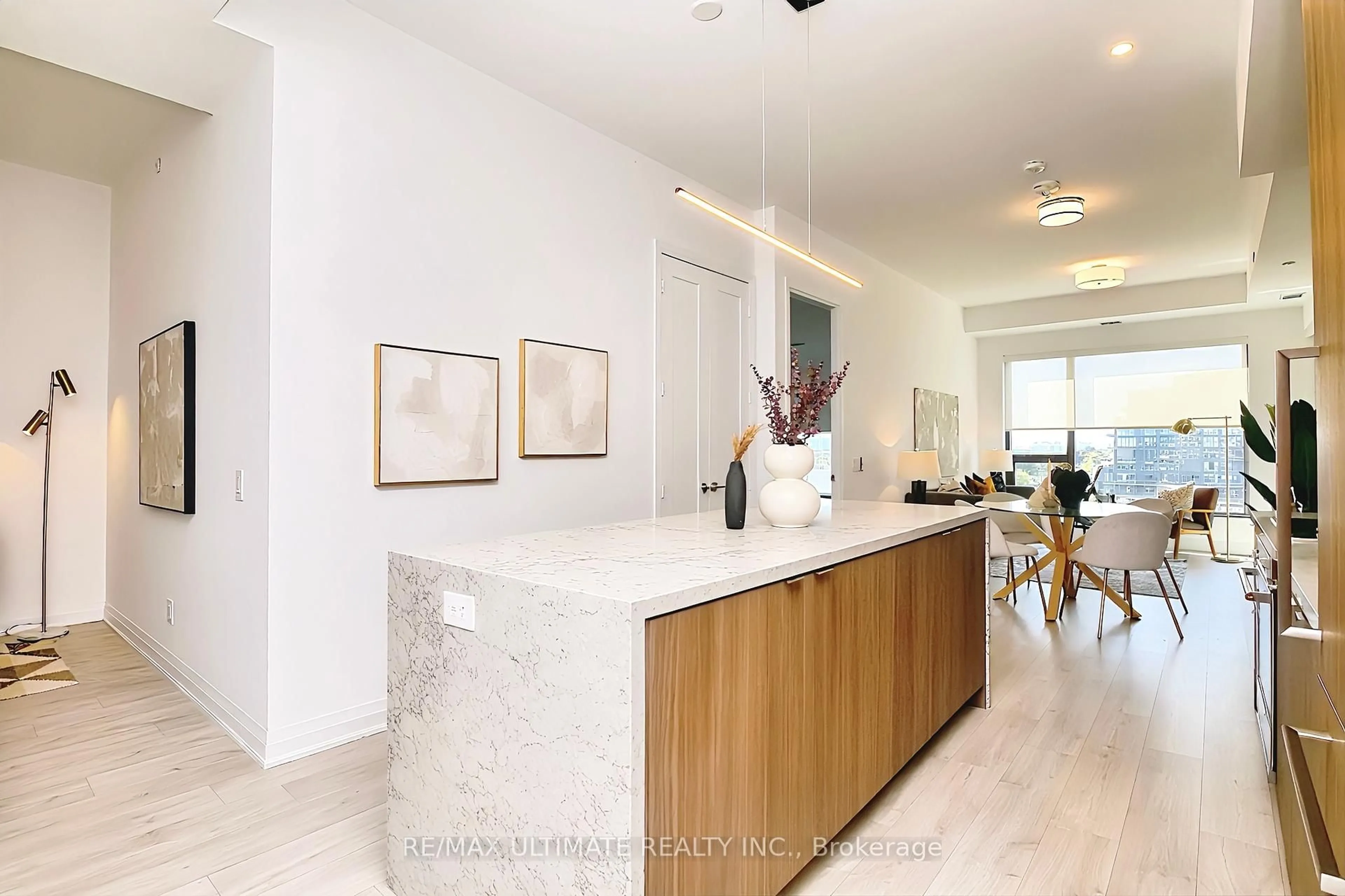 Contemporary kitchen, ceramic/tile floor for 280 Howland Ave #617, Toronto Ontario M5R 0C3