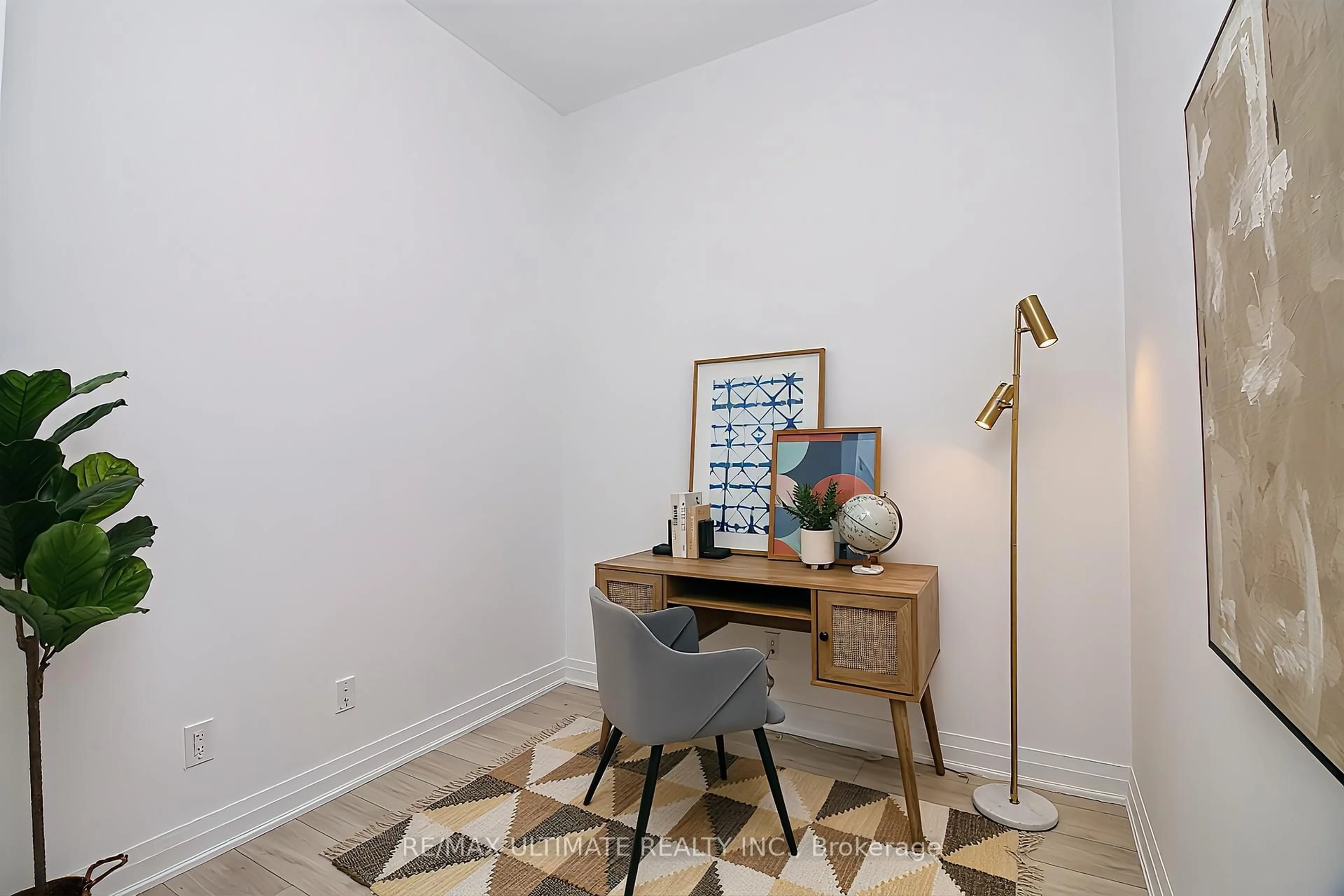 A pic of a room for 280 Howland Ave #617, Toronto Ontario M5R 0C3