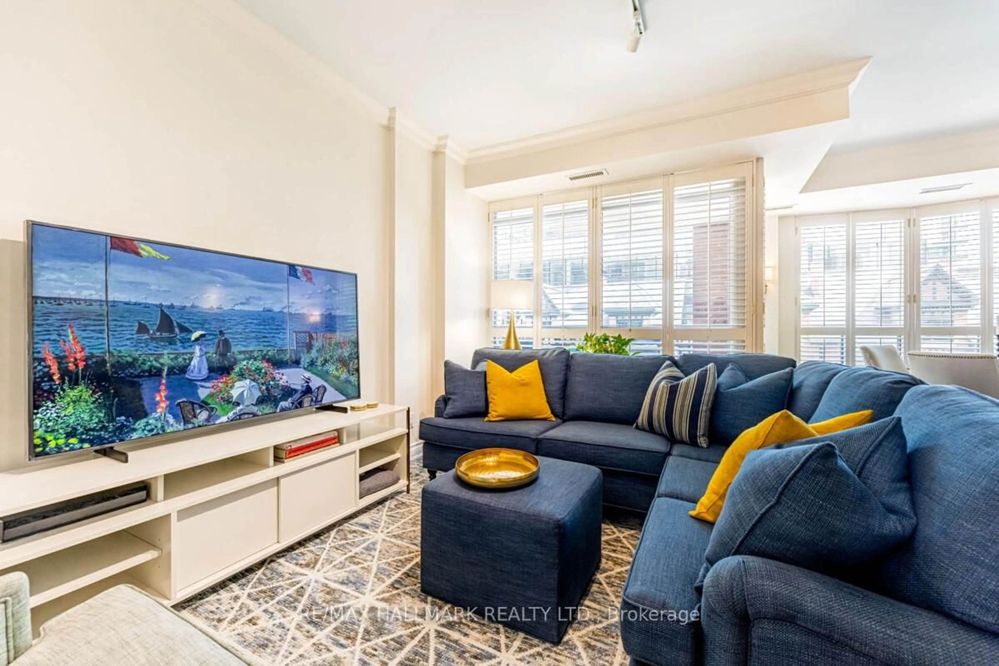 Living room with furniture, unknown for 8 Sultan St #301, Toronto Ontario M5S 1L7