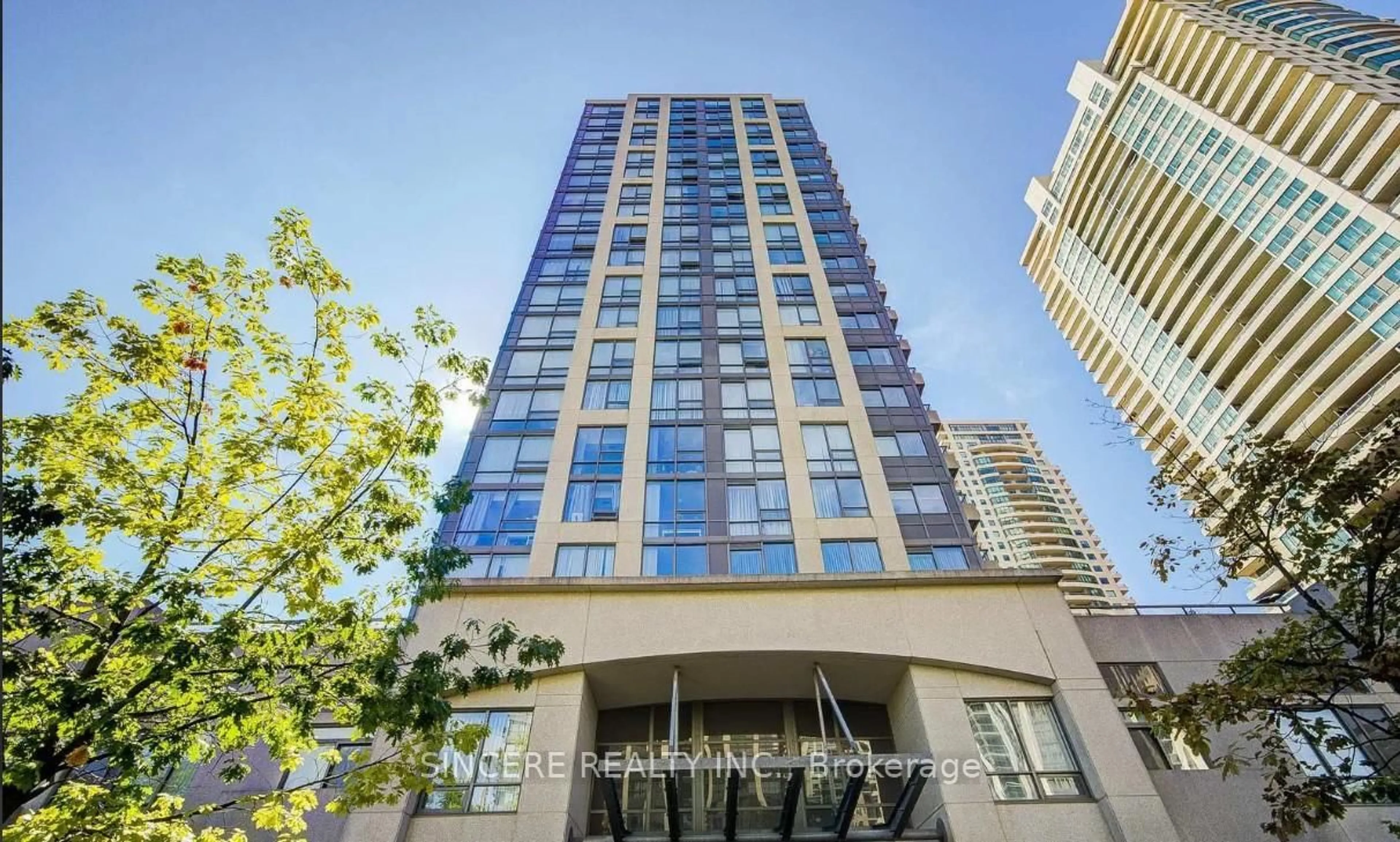 Indoor foyer for 35 Hollywood Ave #1622, Toronto Ontario M2N 0A9