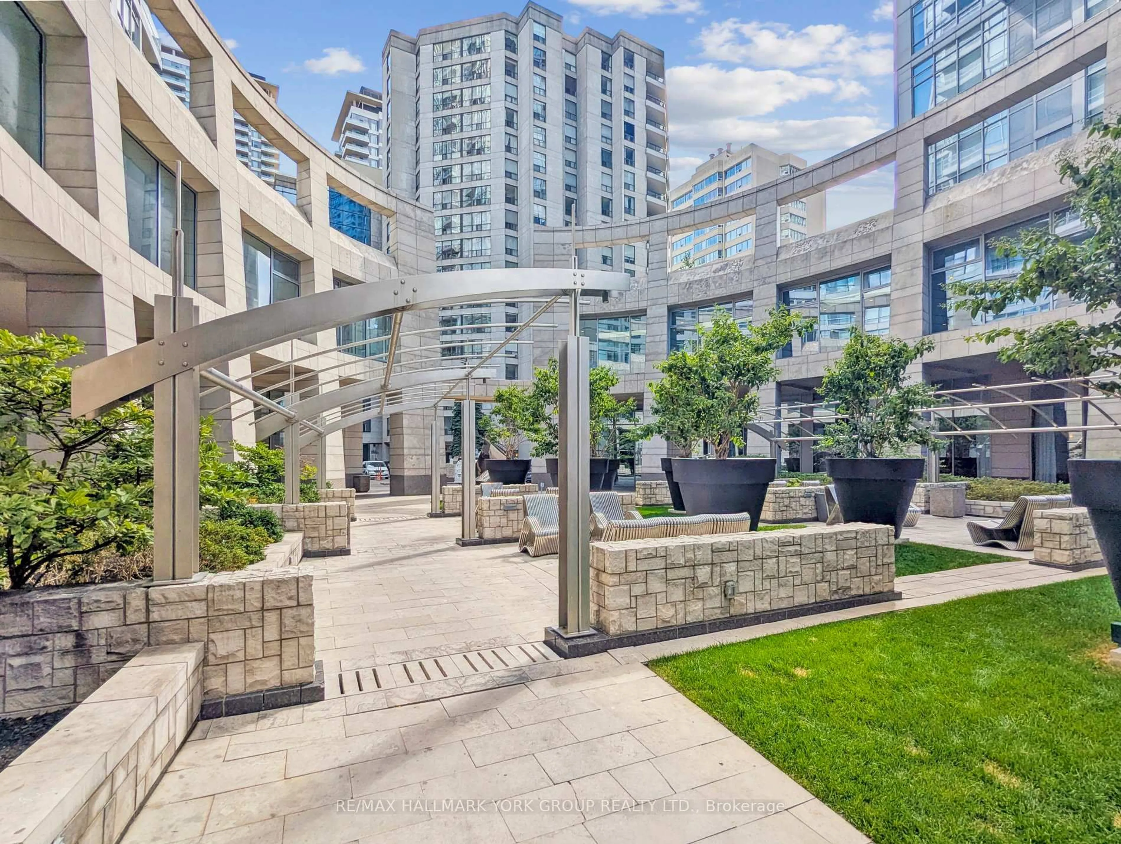 Patio, unknown for 2191 Yonge St #4505, Toronto Ontario M4S 3H8