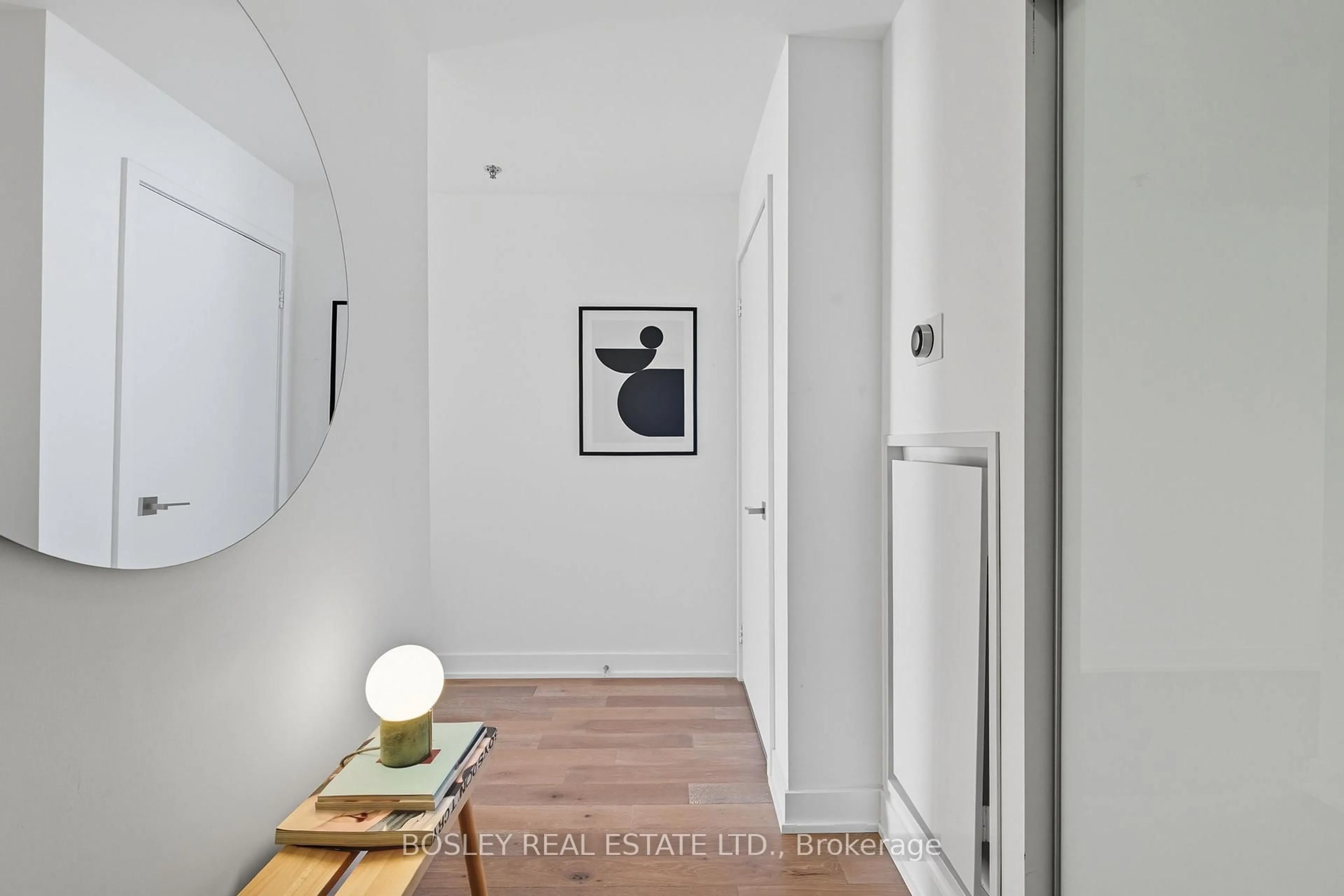 Indoor entryway for 20 Minowan Miikan Lane #1808, Toronto Ontario M6J 0E5
