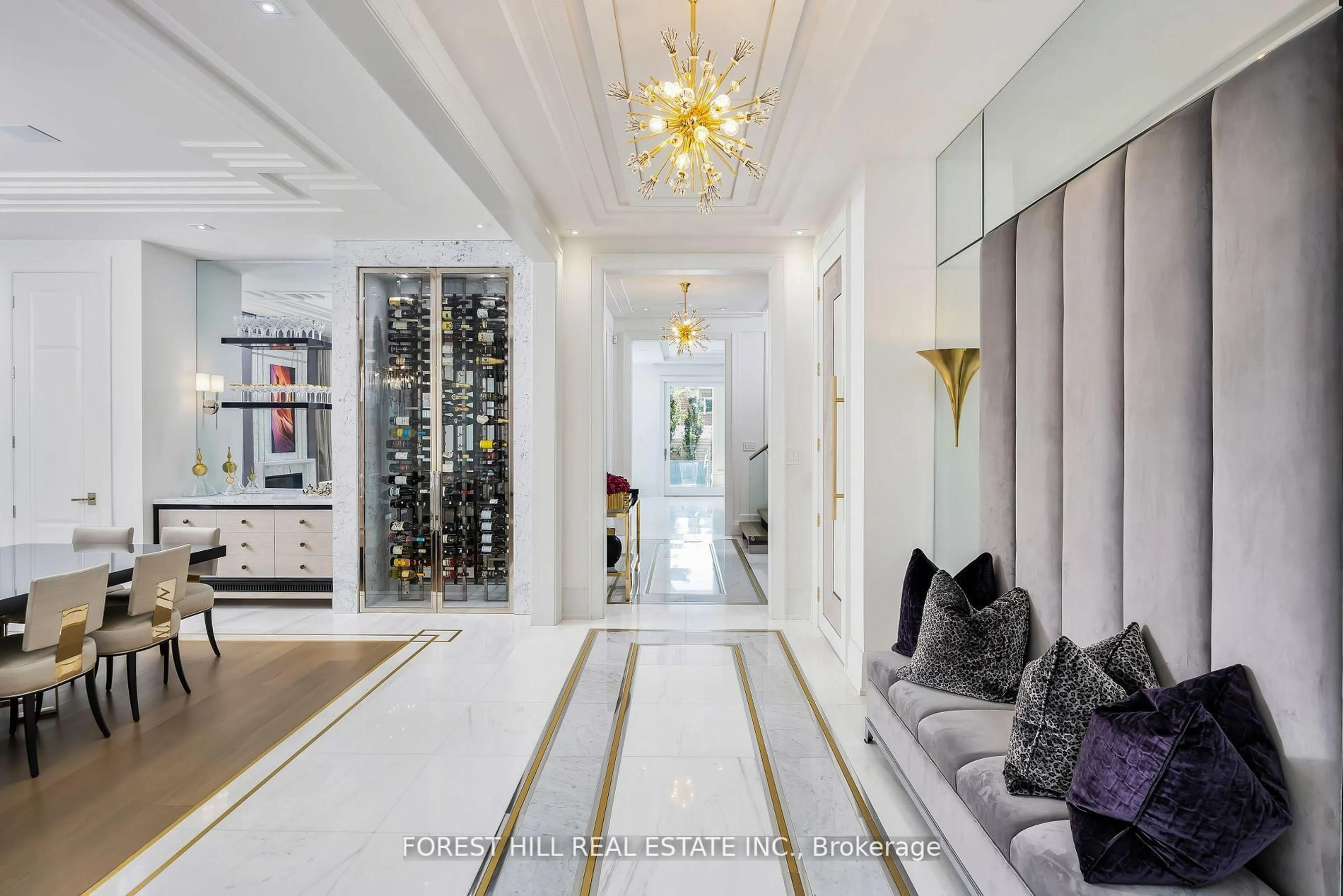 Indoor entryway for 239 Cortleigh Blvd, Toronto Ontario M5N 1P8