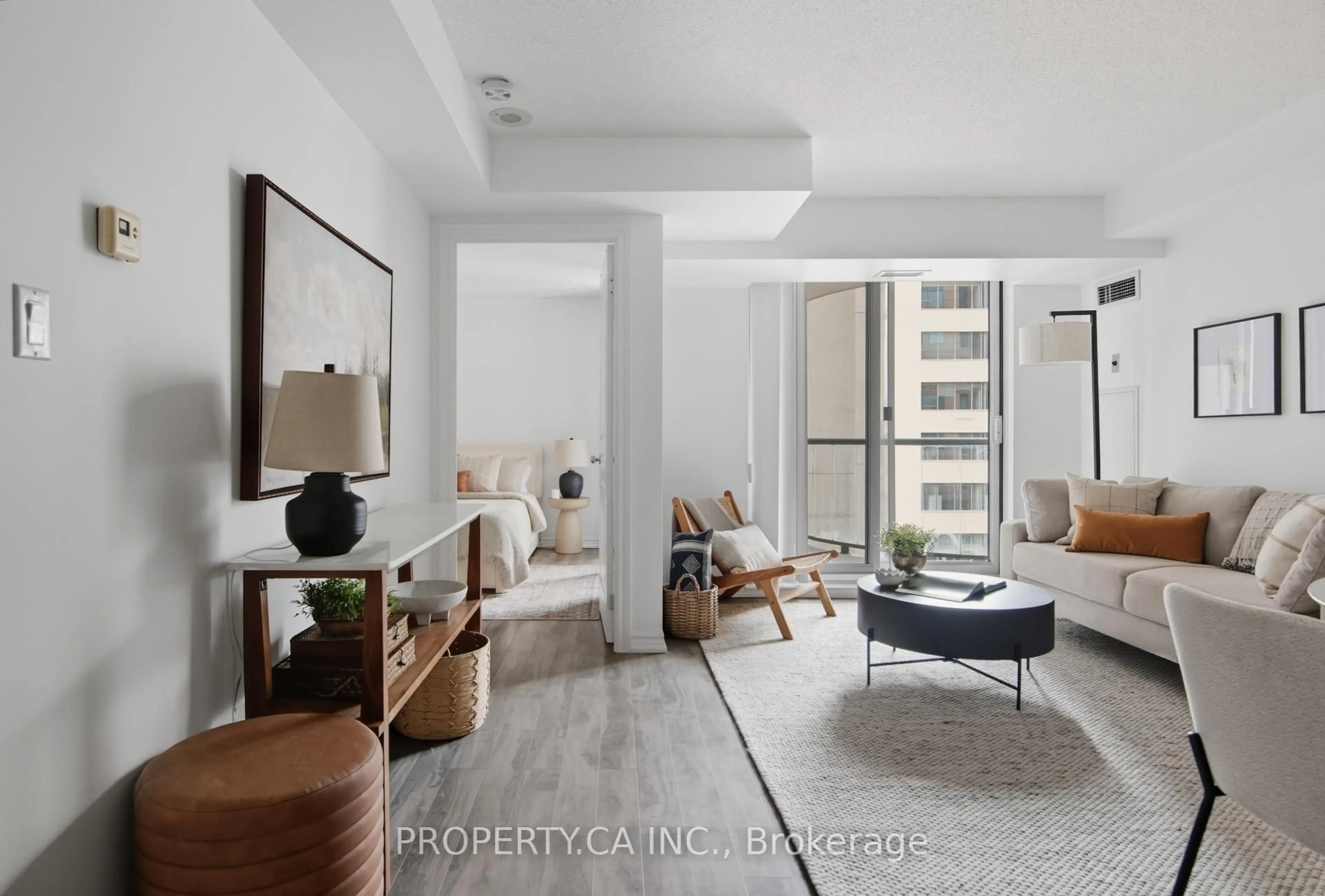 Living room with furniture, unknown for 801 Bay St #709, Toronto Ontario M5S 1Y9