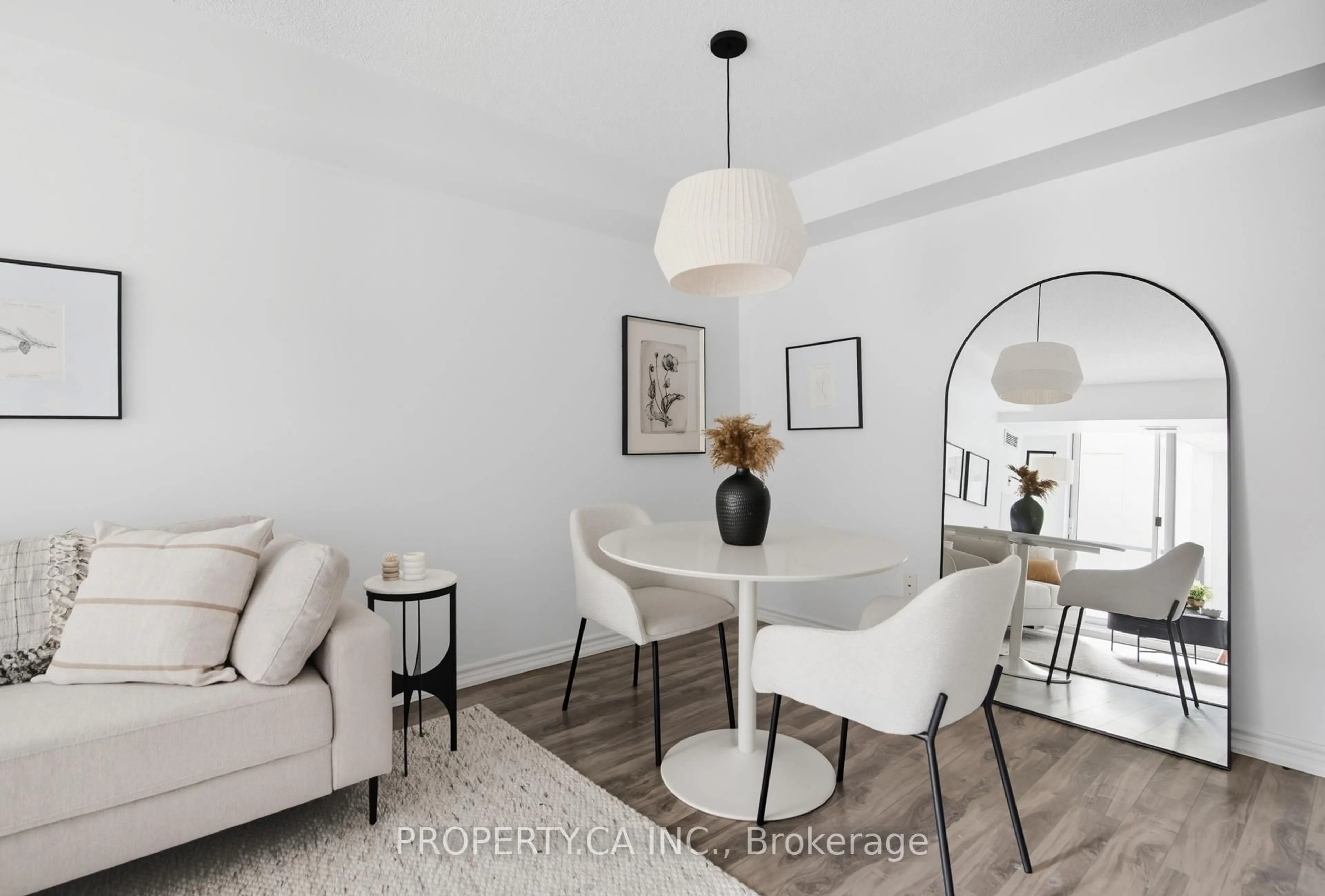 Dining room, unknown for 801 Bay St #709, Toronto Ontario M5S 1Y9