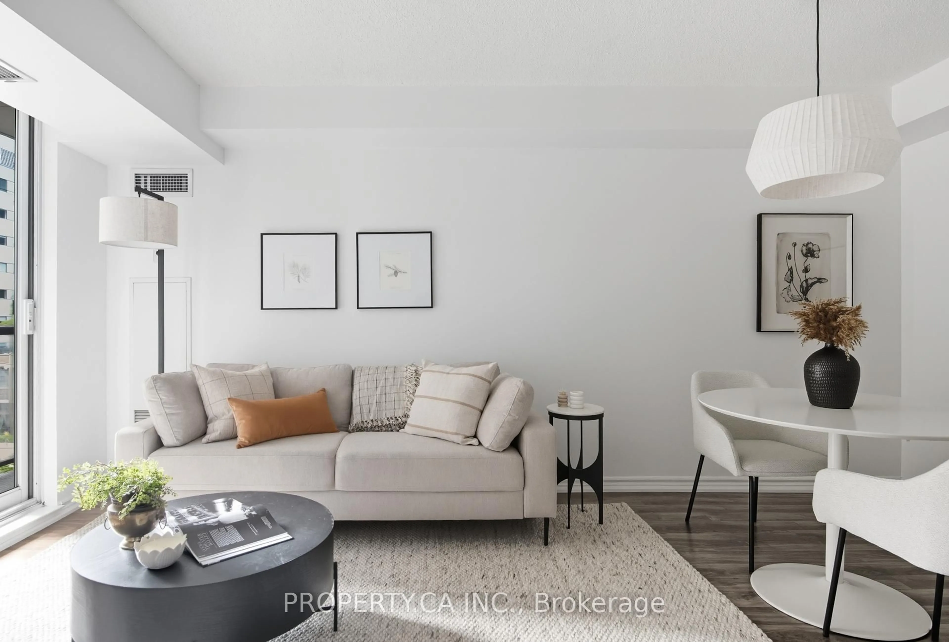 Living room with furniture, unknown for 801 Bay St #709, Toronto Ontario M5S 1Y9
