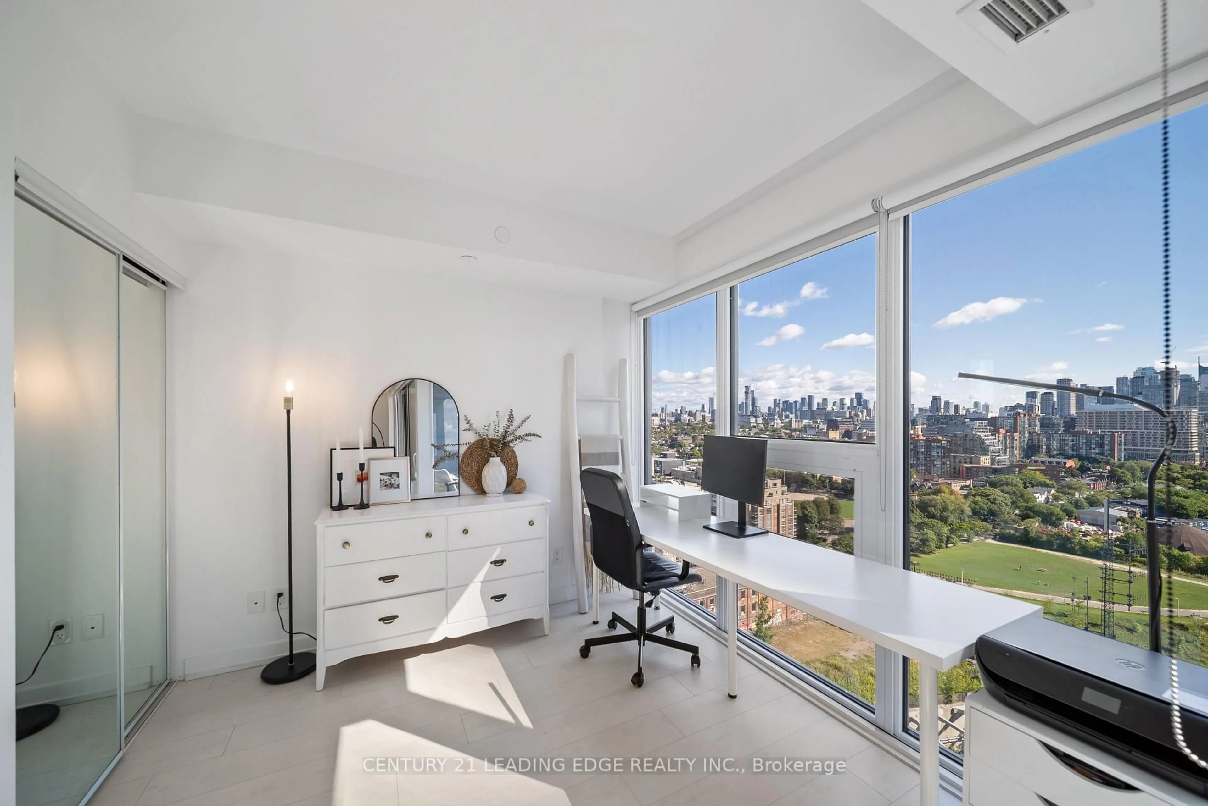 A pic of a room for 19 Western Battery Rd #2020, Toronto Ontario M6K 0E3