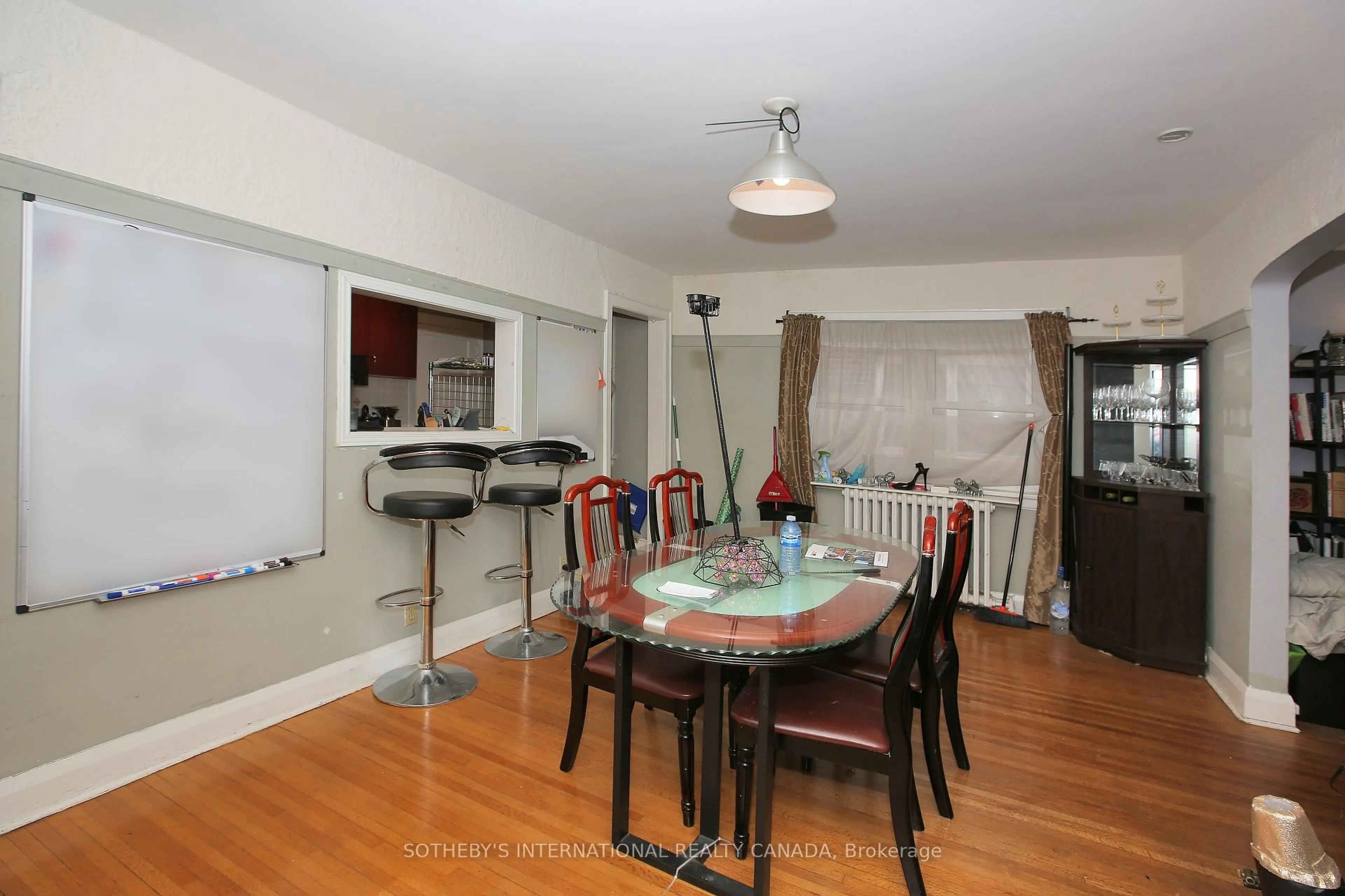 Dining room, unknown for 147 Highbourne Rd, Toronto Ontario M5P 2J8