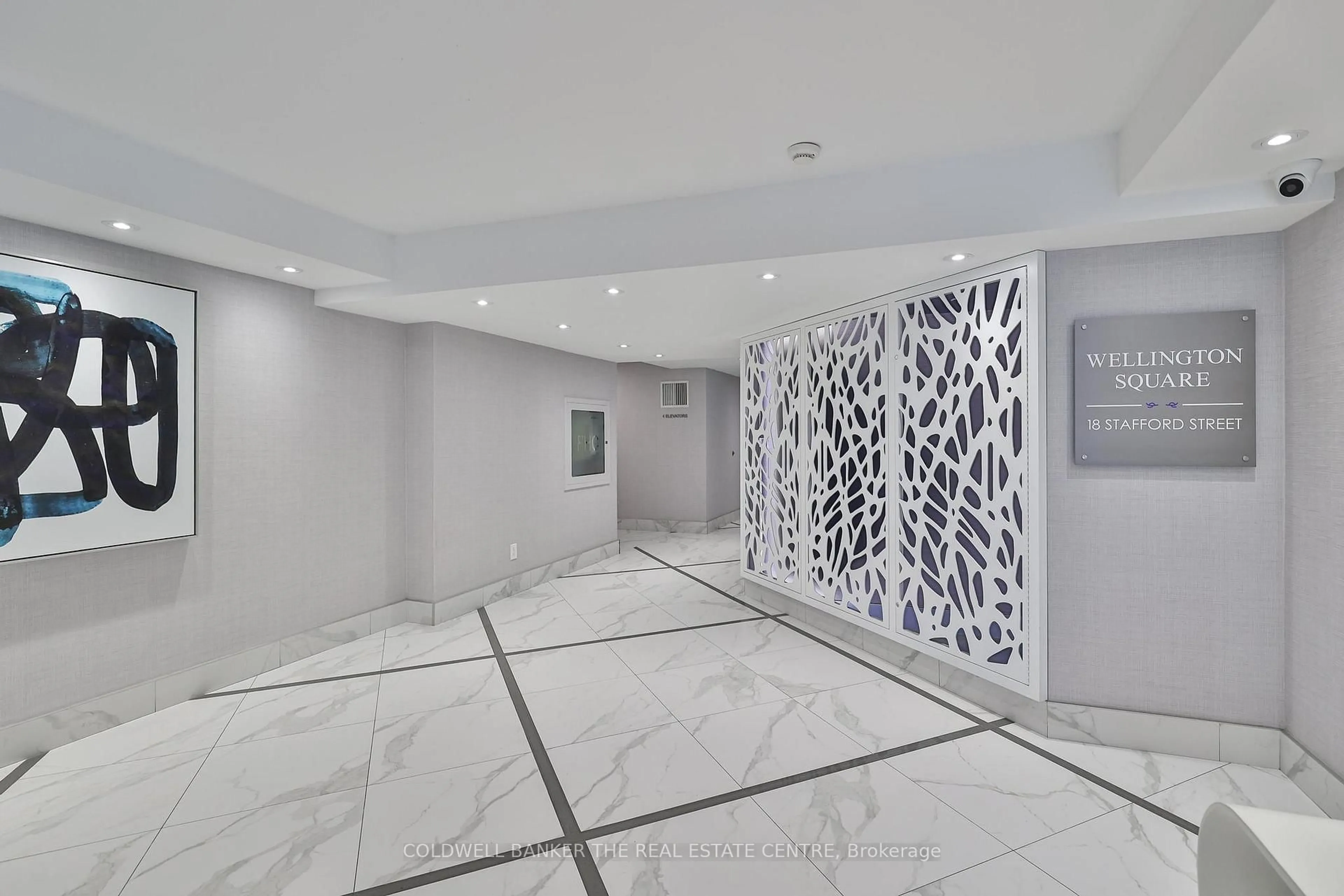Indoor foyer for 18 Stafford St #203, Toronto Ontario M5V 3W4