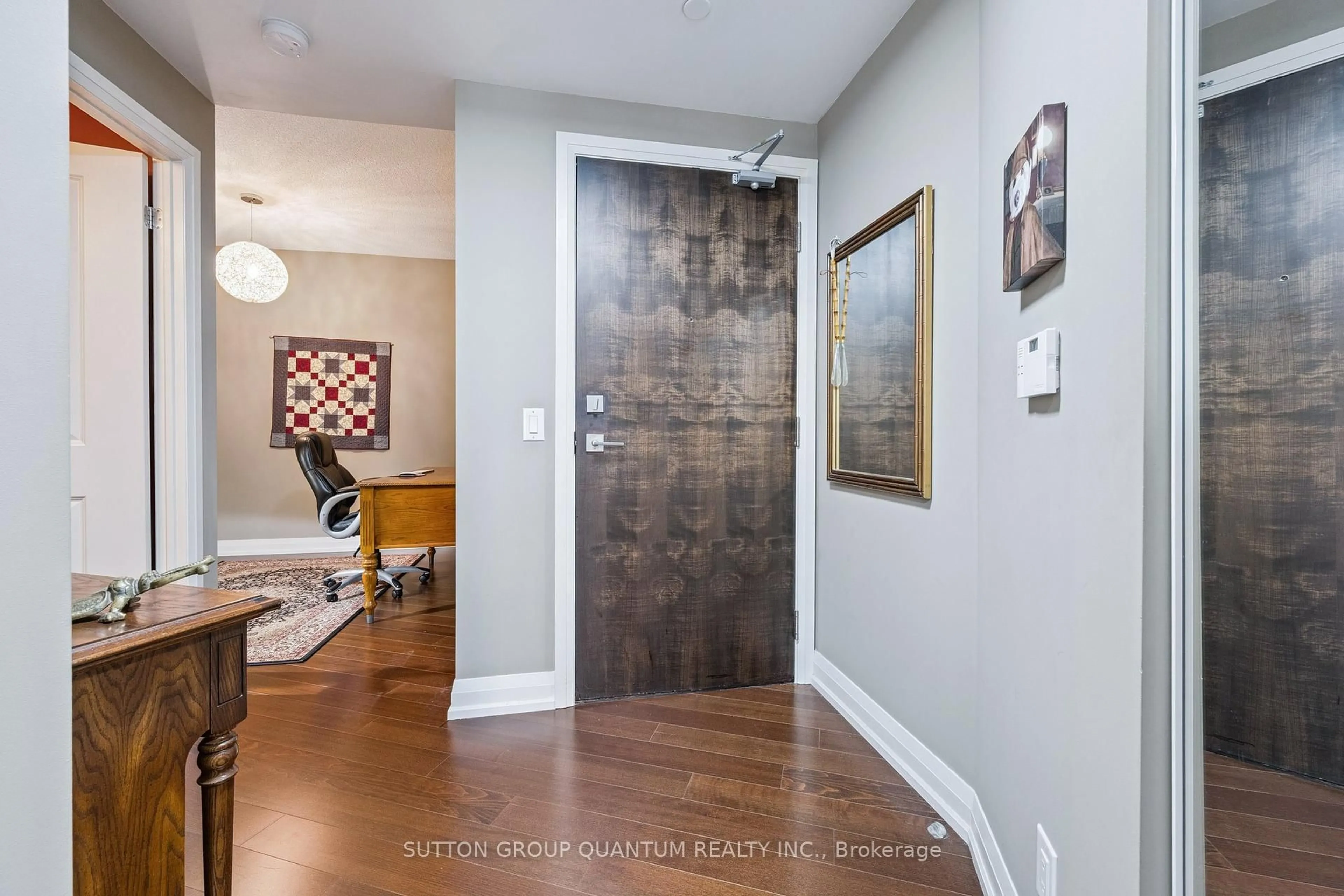 Indoor entryway for 85 The Donway West #805, Toronto Ontario M3C 0L9