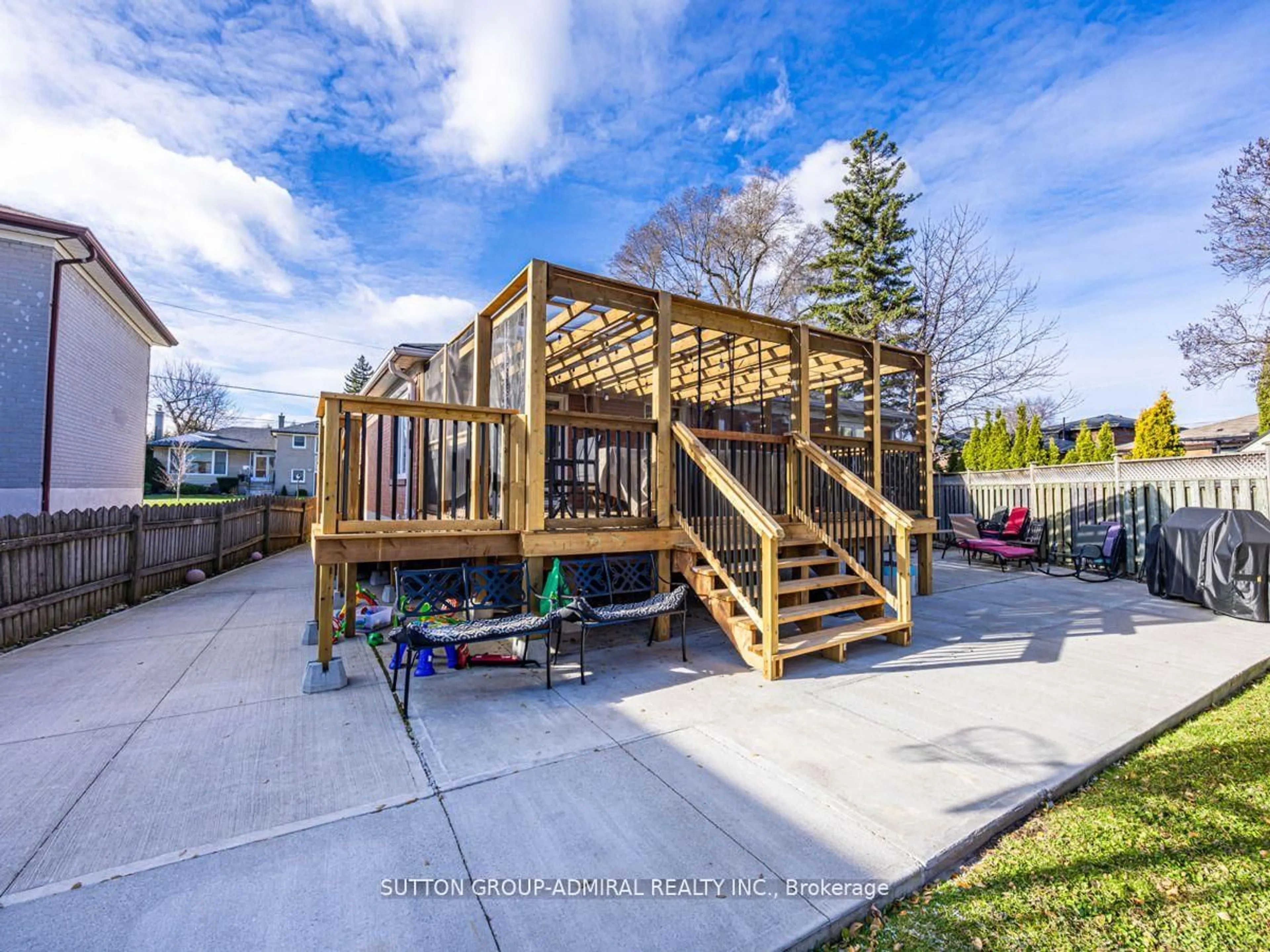 Patio, unknown for 17 Dorchester Dr, Toronto Ontario M3H 3J2