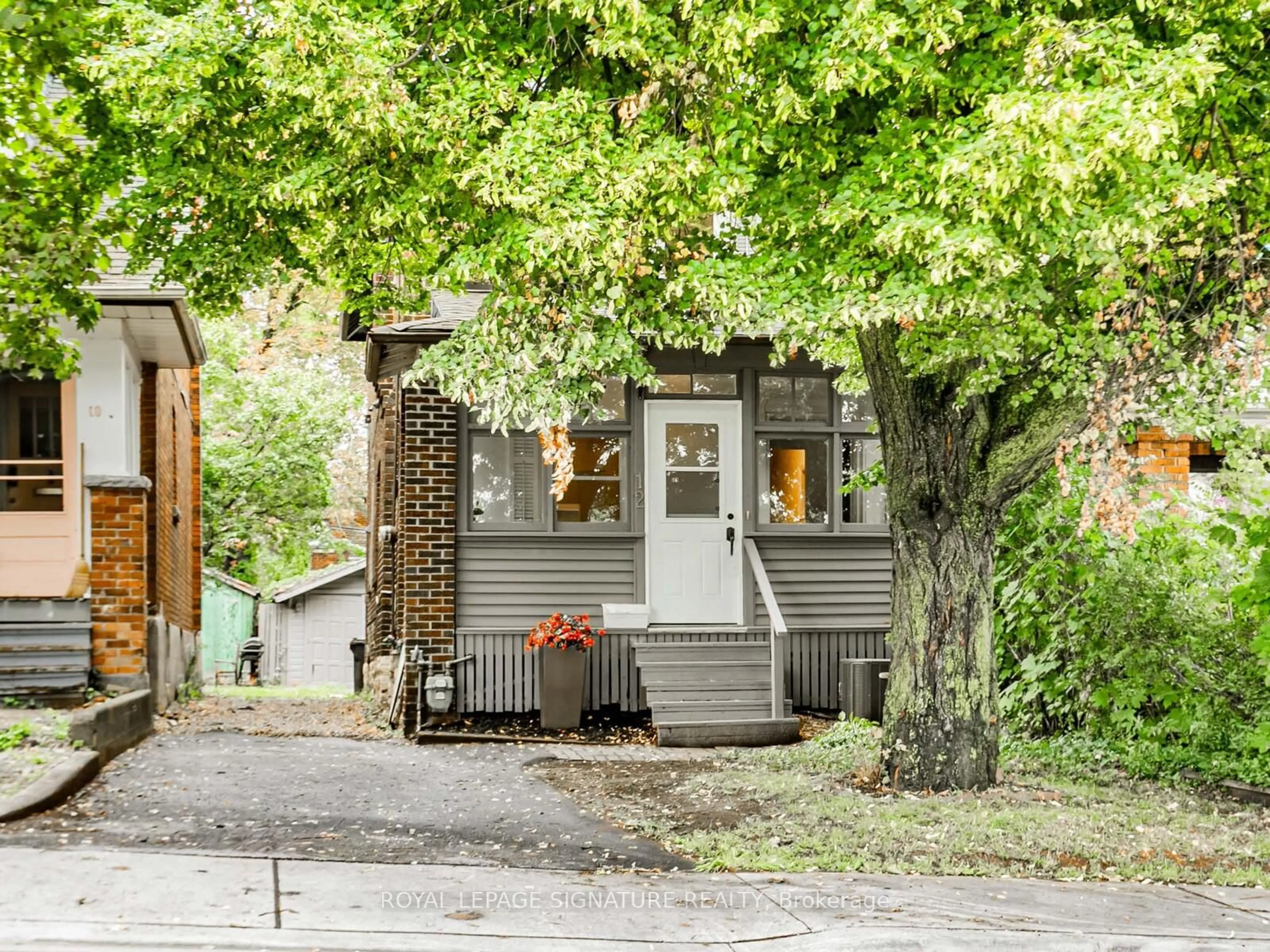 Shed for 12 Cherrywood Ave, Toronto Ontario M6C 2X2