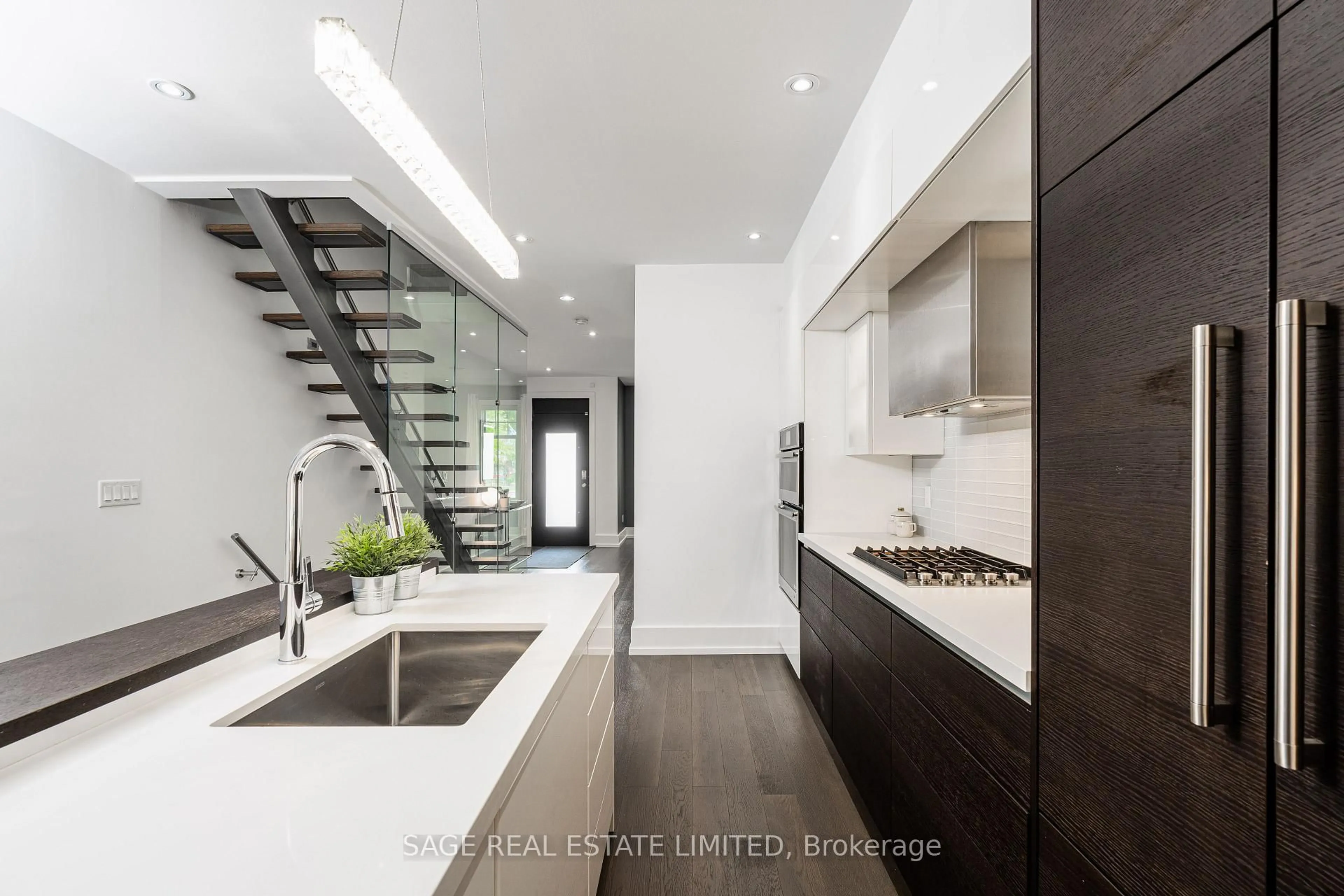 Contemporary kitchen, unknown for 3 Sylvan Ave #TH8, Toronto Ontario M6H 0C4