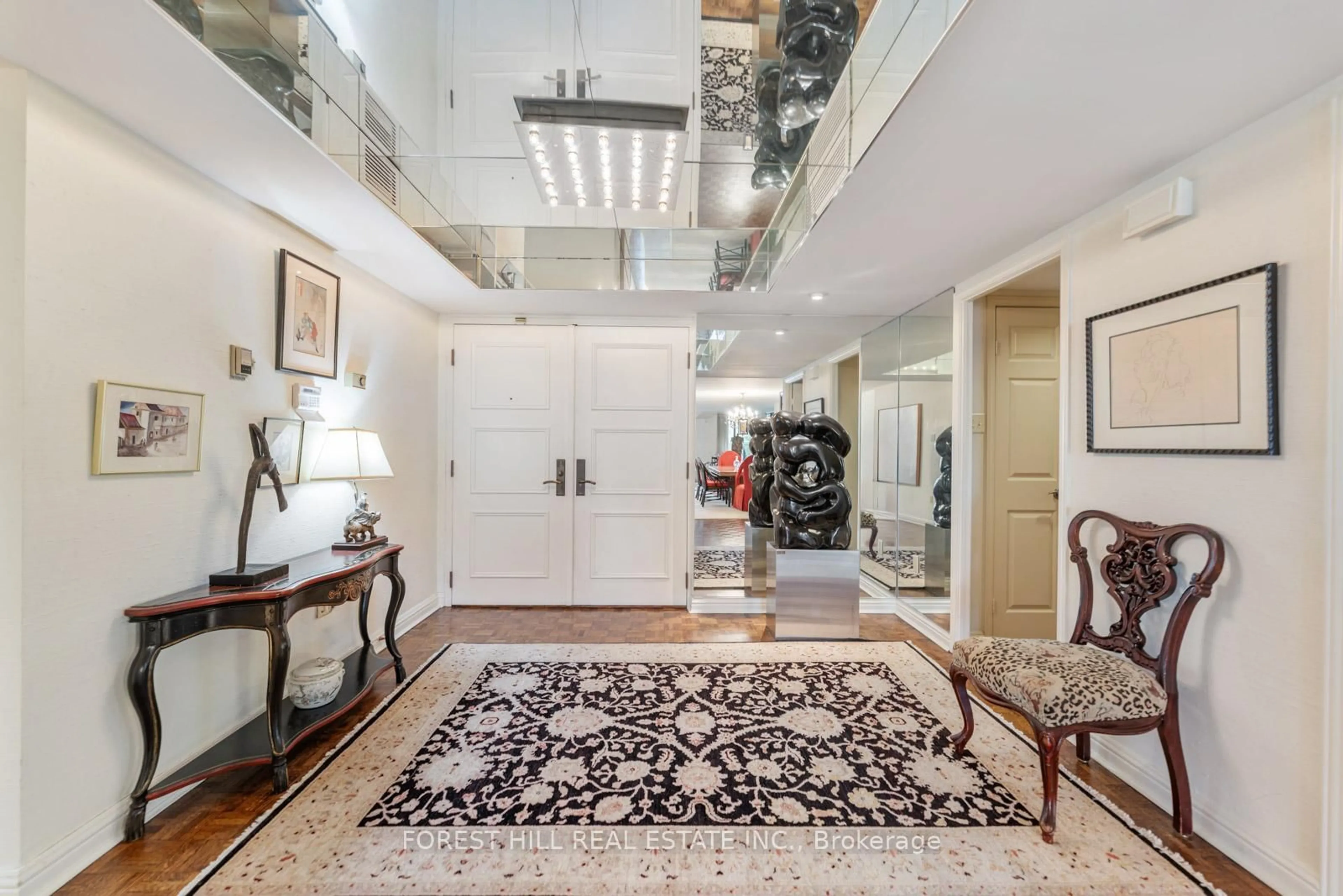 Indoor foyer for 3900 Yonge St #815, Toronto Ontario M4N 3N6