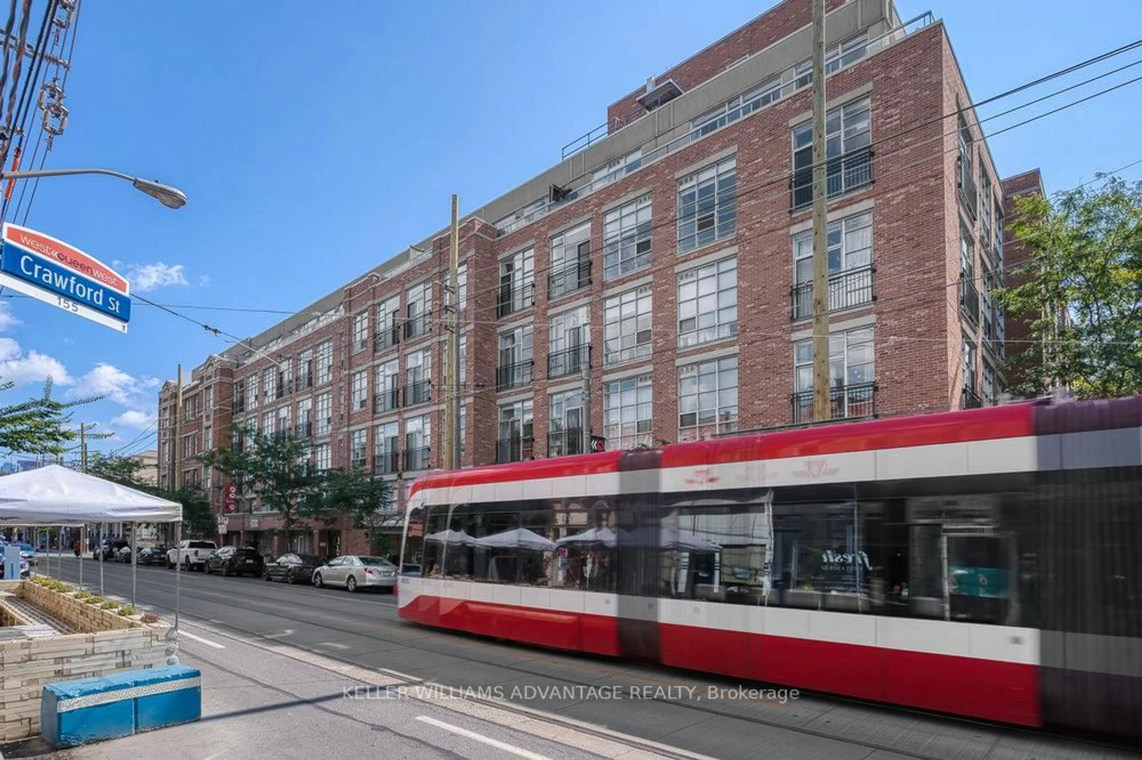 Unknown for 955 Queen St #324, Toronto Ontario M6J 1G9