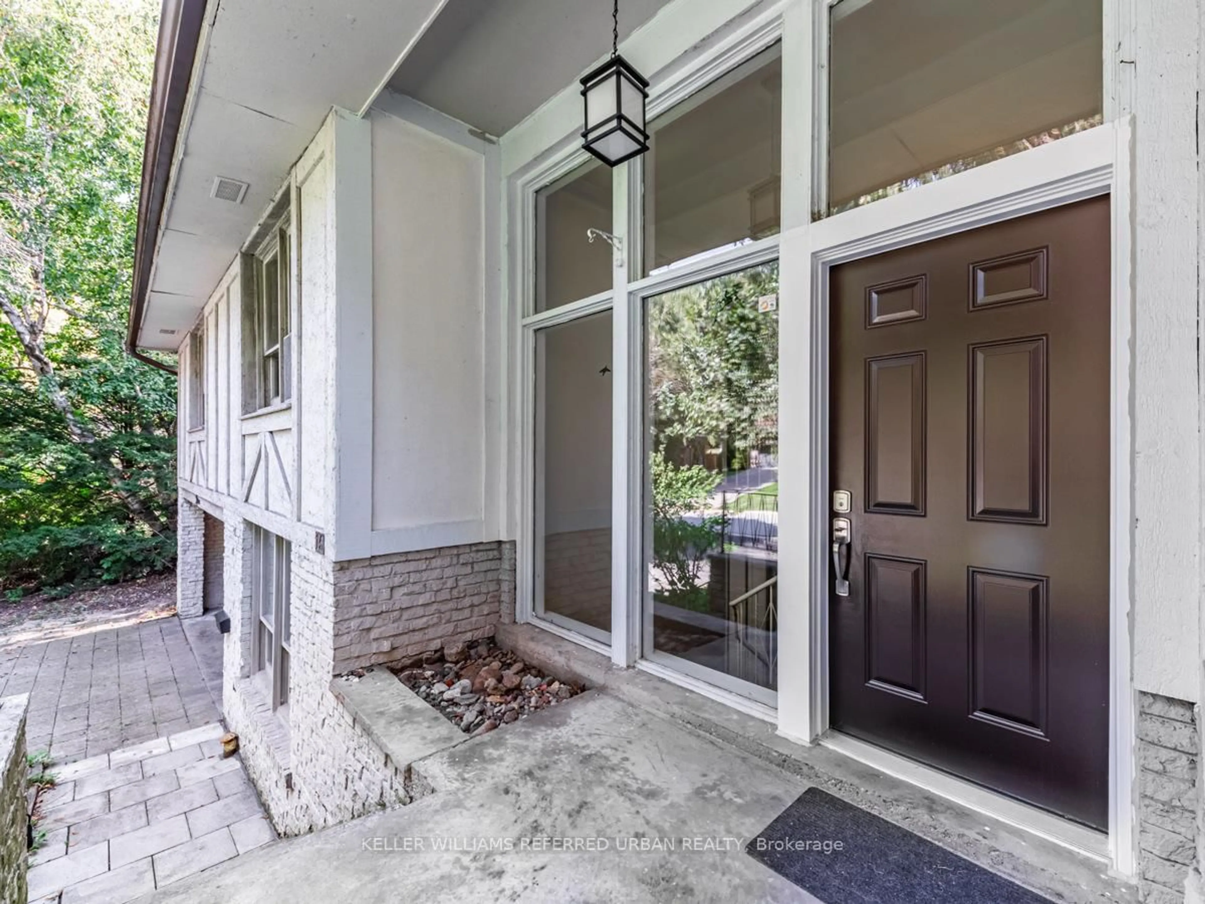 Indoor entryway for 15 York Valley Cres, Toronto Ontario M2P 1A8