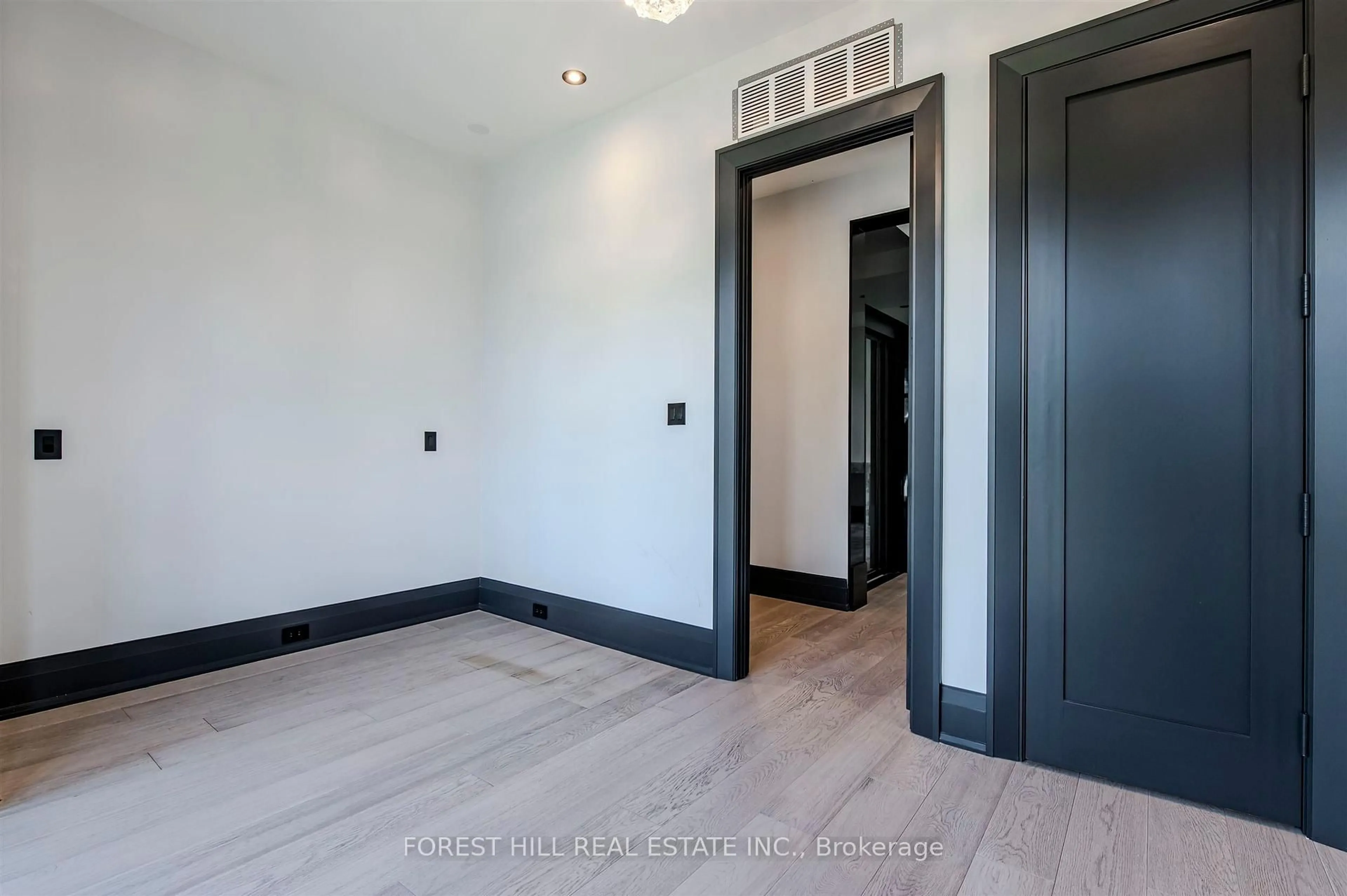 Unknown for 505 Russell Hill Rd, Toronto Ontario M5P 2T1