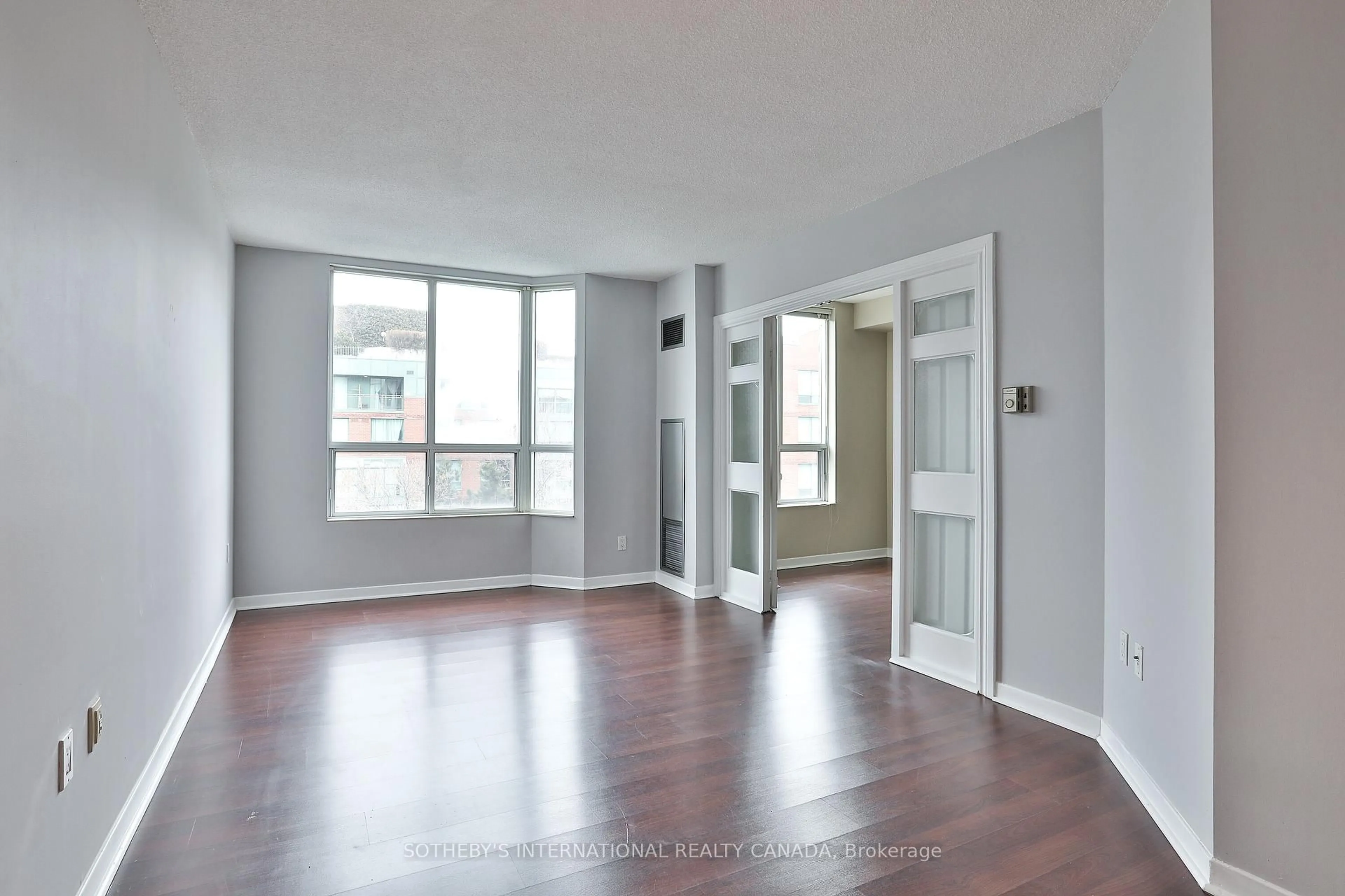 A pic of a room for 284 Bloor St #704, Toronto Ontario M5S 3B8