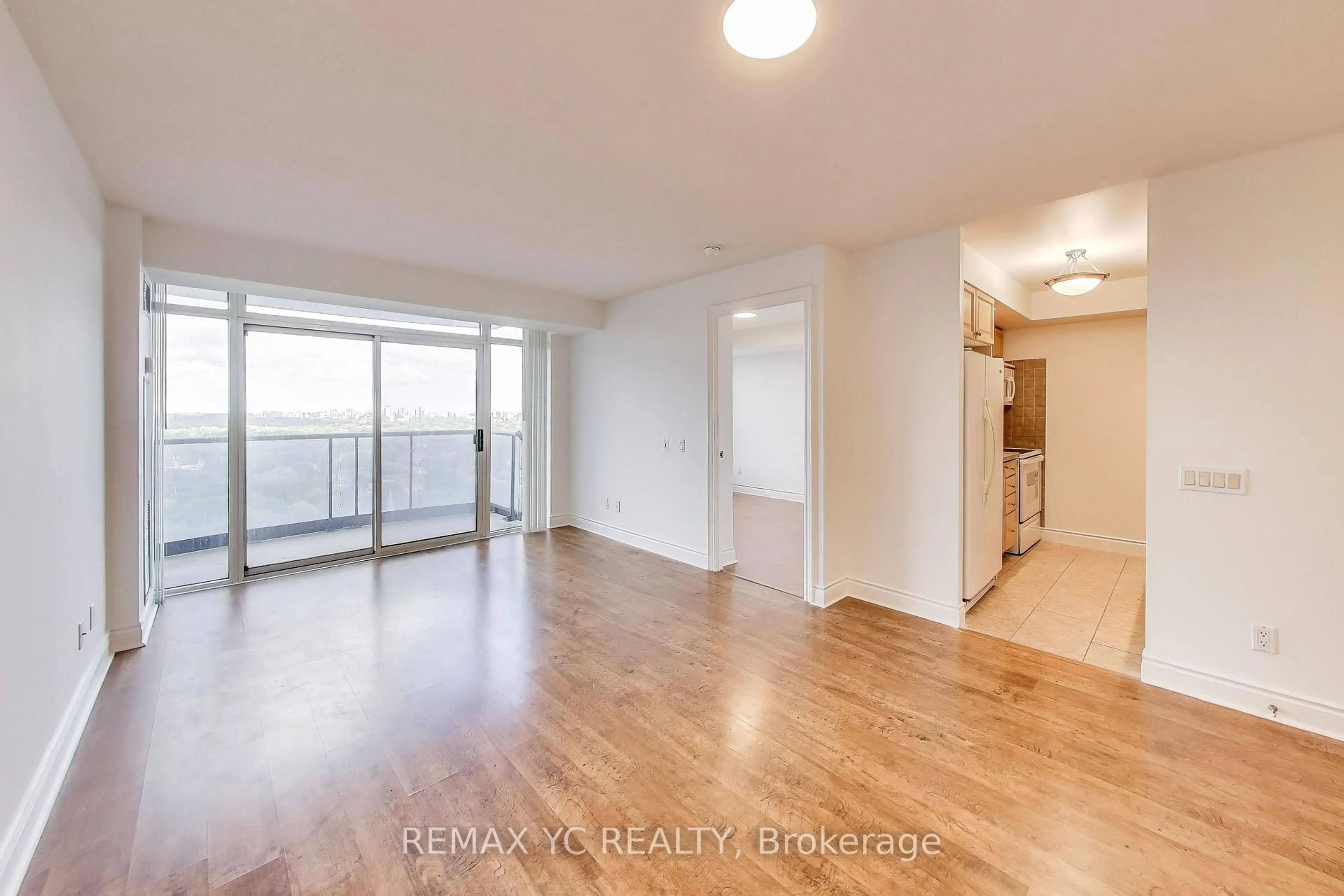 A pic of a room for 10 Northtown Way #2001, Toronto Ontario M2N 7L4