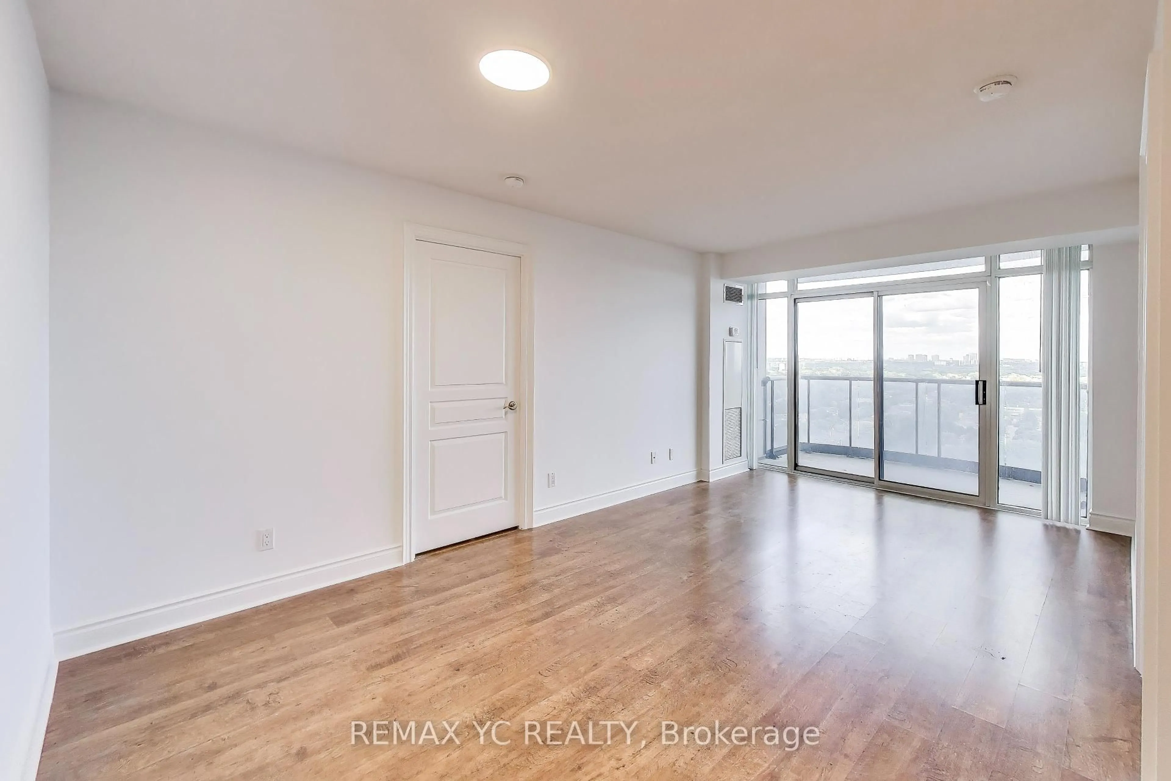 A pic of a room for 10 Northtown Way #2001, Toronto Ontario M2N 7L4