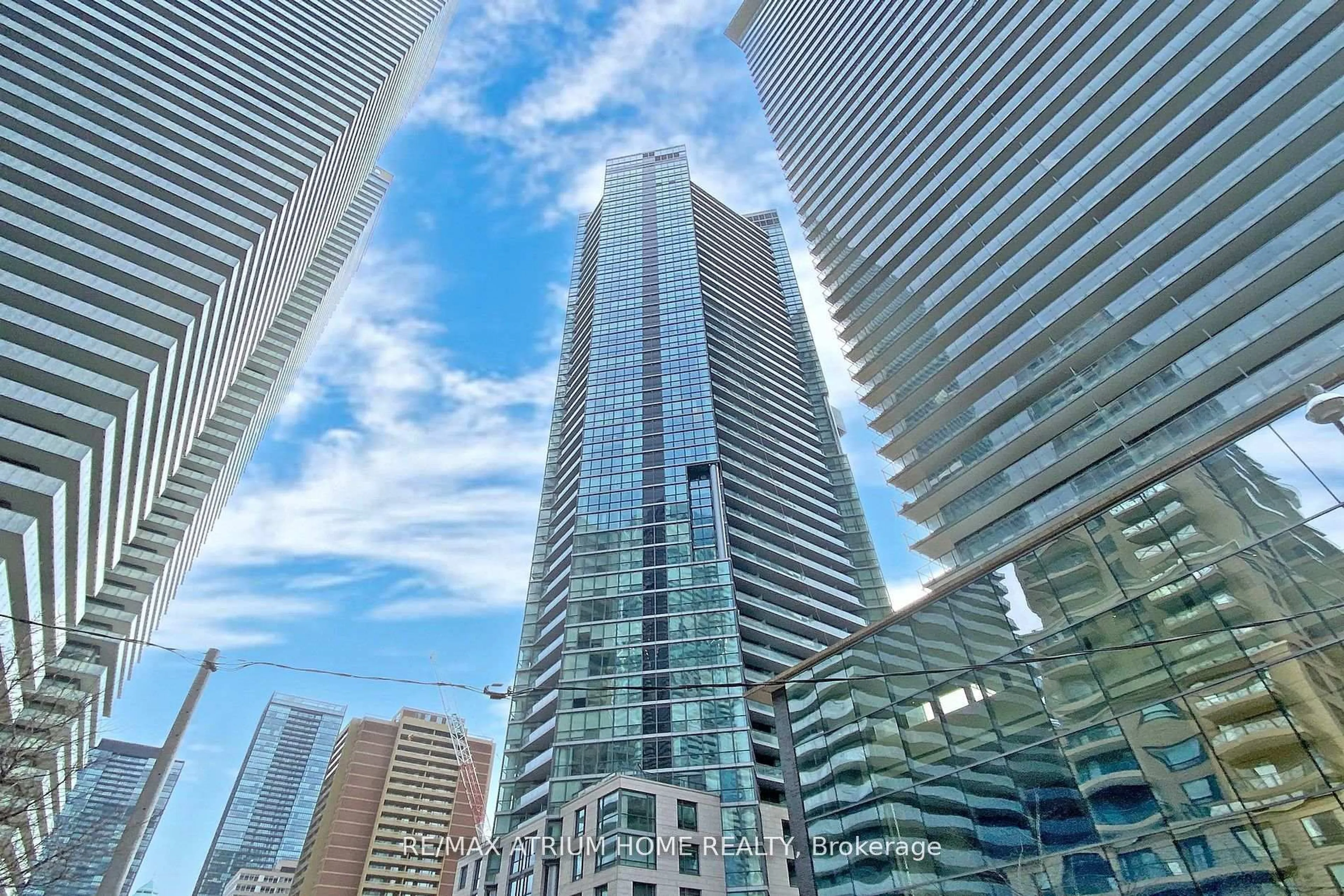 Unknown for 45 Charles St #1701, Toronto Ontario M4Y 1S2