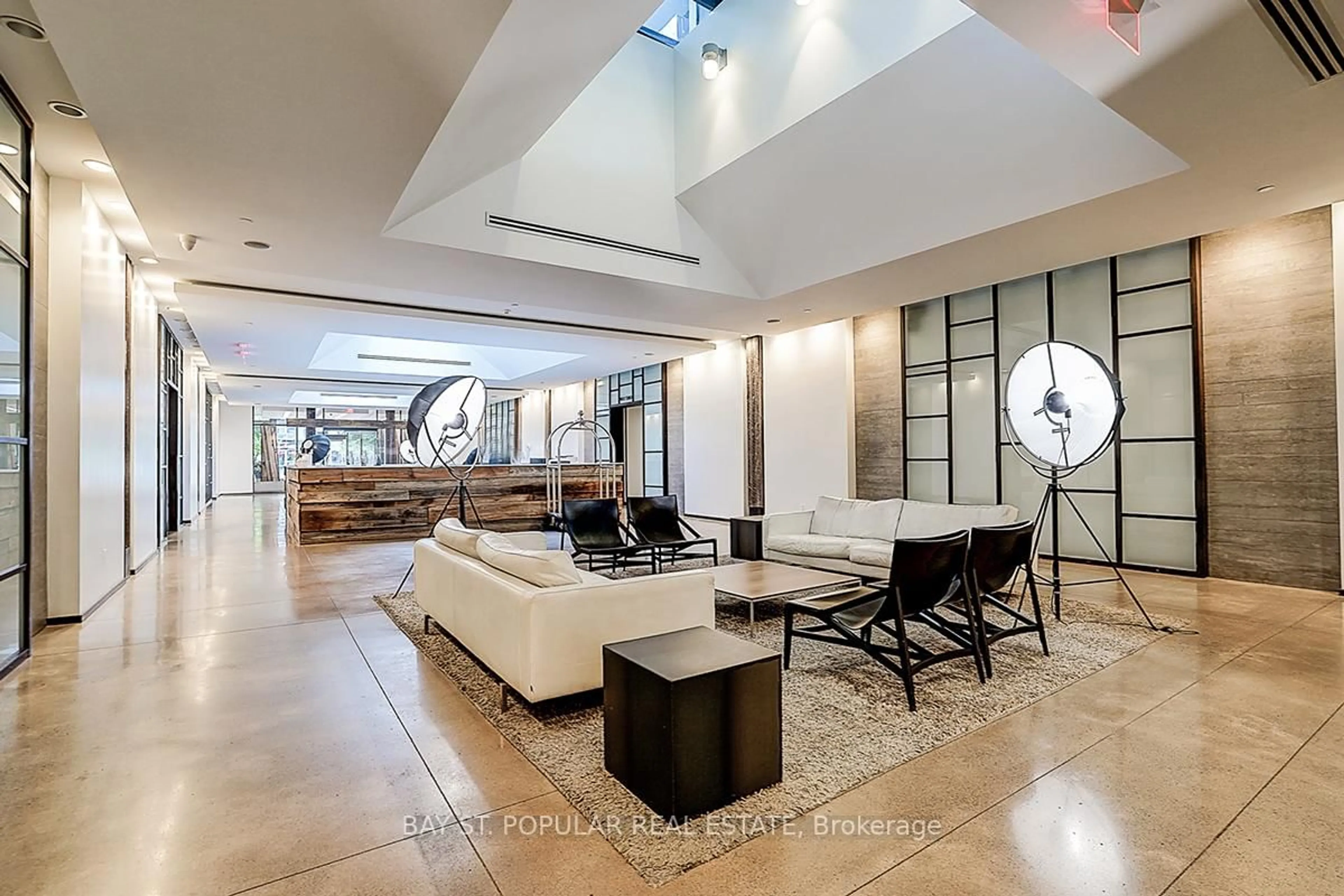 Lobby for 1030 King St #321, Toronto Ontario M6K 0B4
