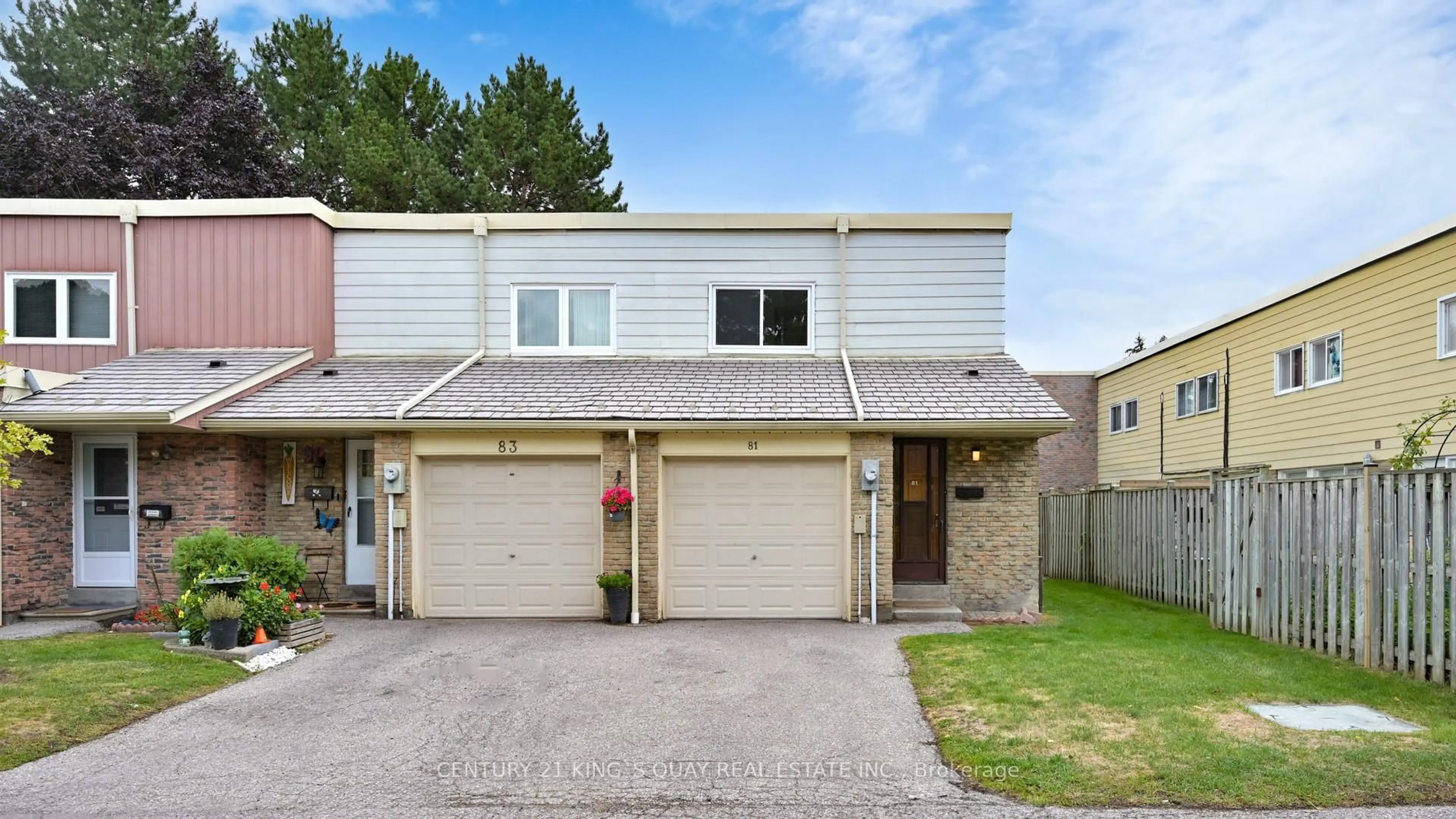 Home with vinyl exterior material, street for 81 Elsa Vine Way, Toronto Ontario M2J 4H8