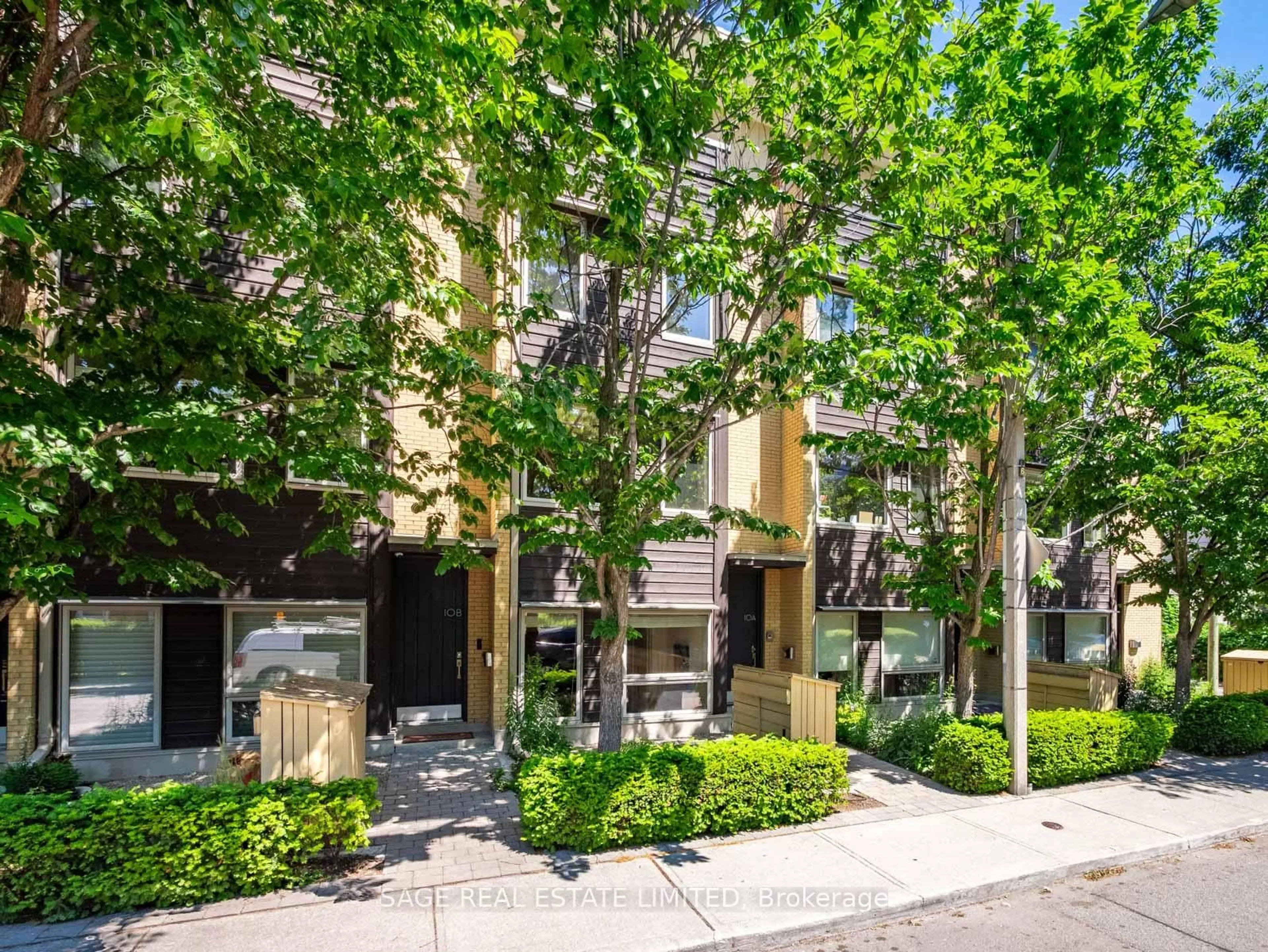 Patio, street for 10A Cecil St #6, Toronto Ontario M5T 3B1