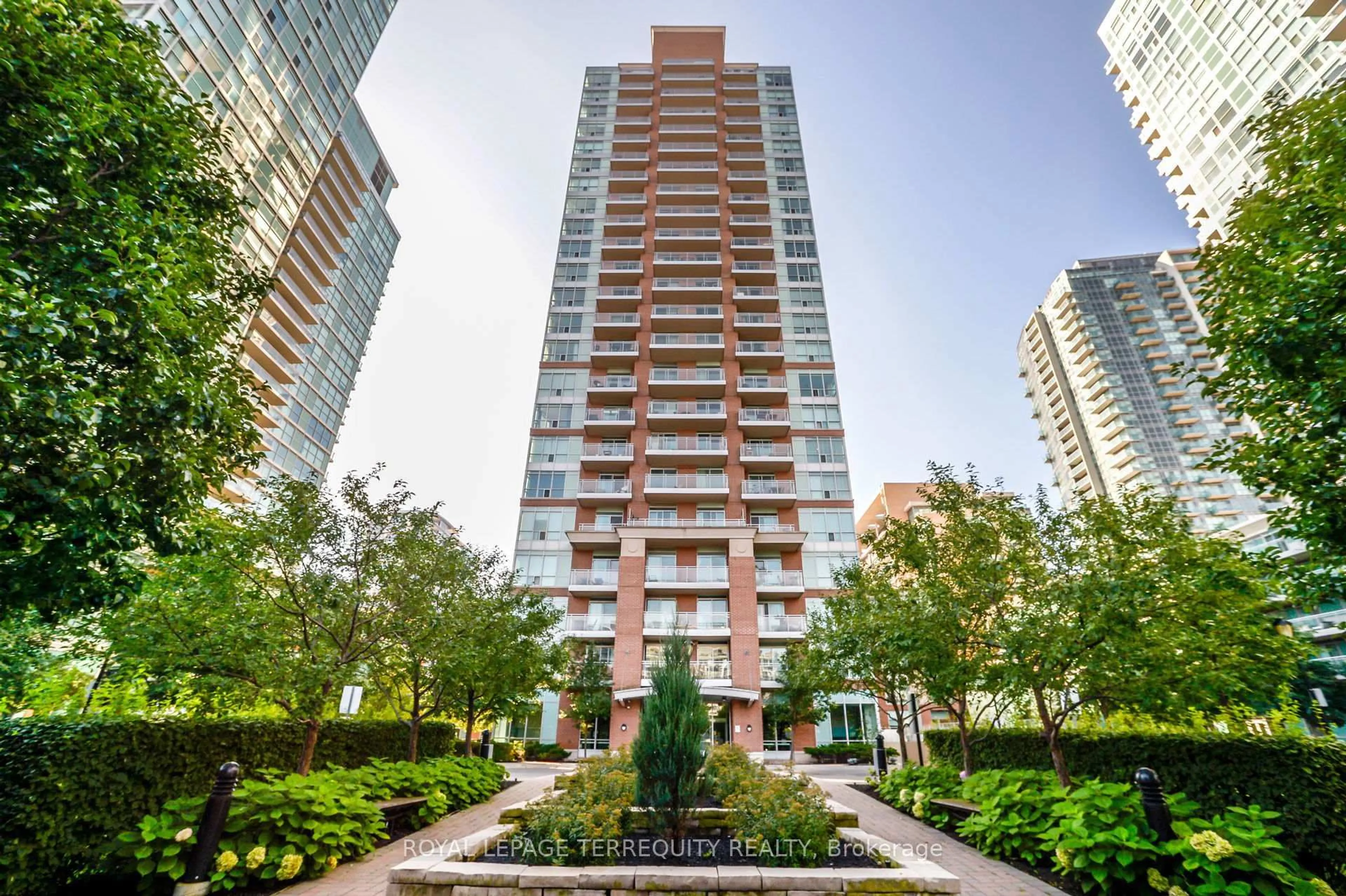 Patio, street for 50 Lynn Williams St #PH2311, Toronto Ontario M6K 3R9