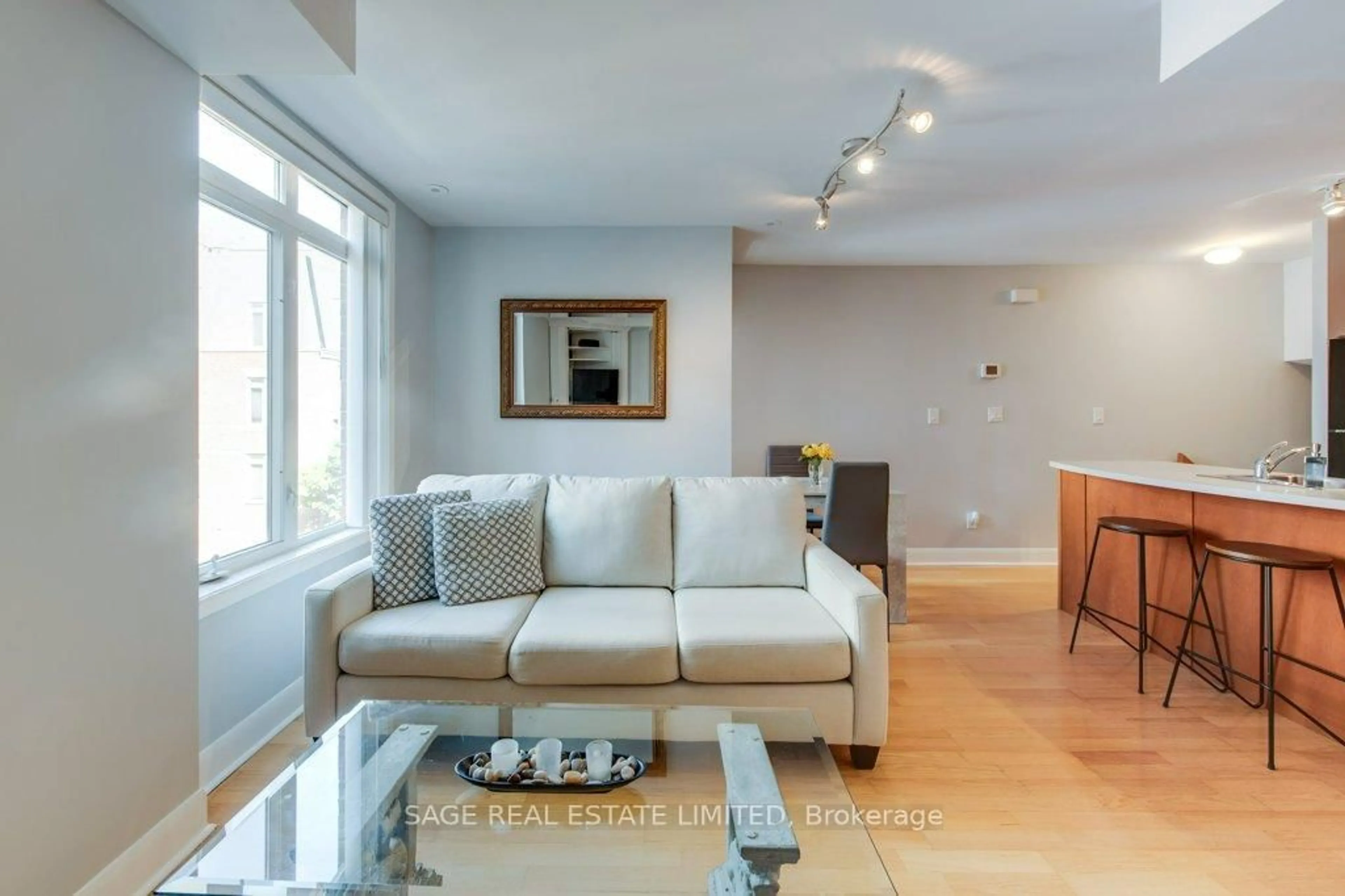 Living room with furniture, unknown for 415 Jarvis St #338, Toronto Ontario M4Y 3C1