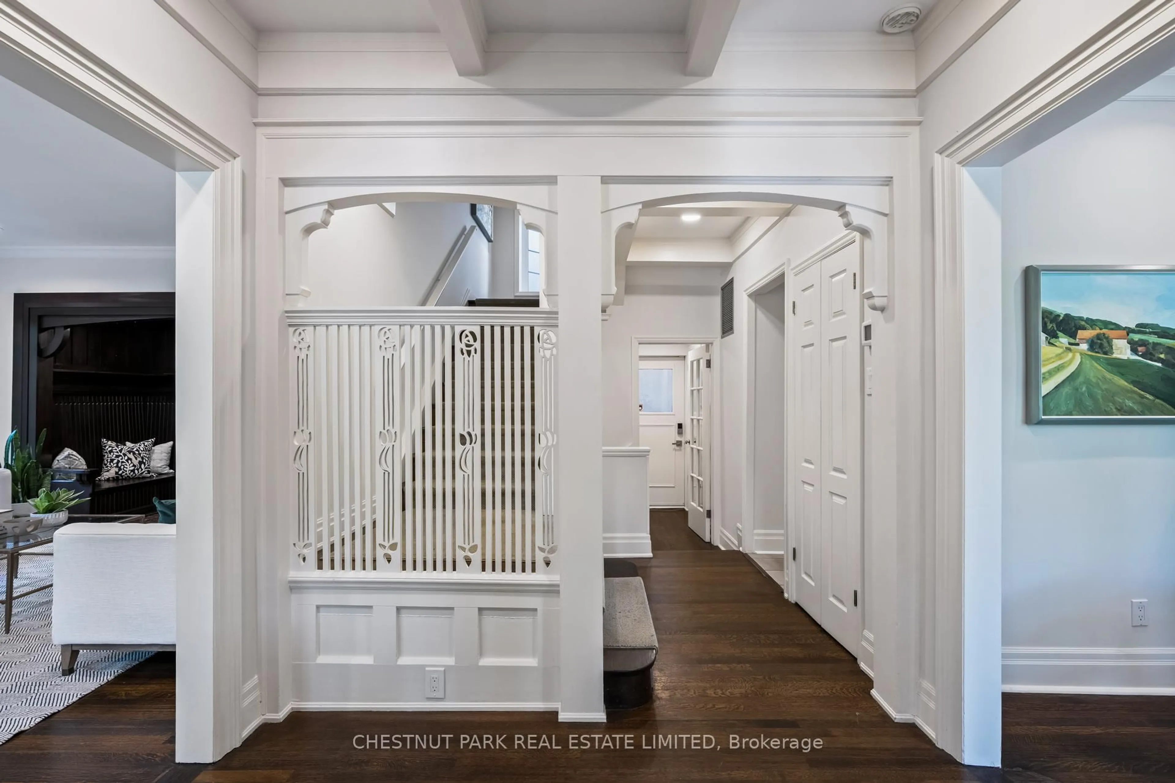 Indoor entryway for 24 Dinnick Cres, Toronto Ontario M4N 1L5