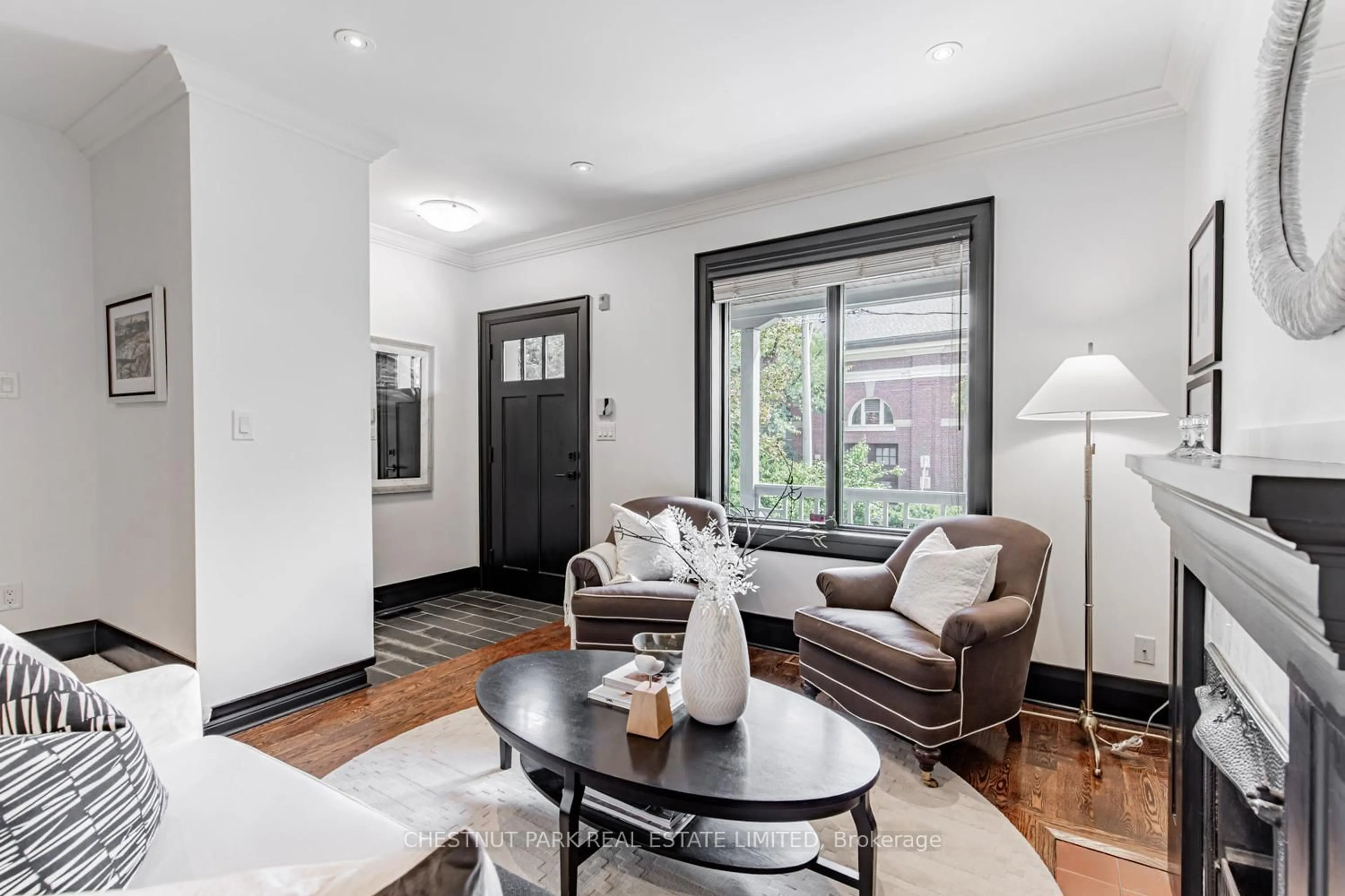 Living room with furniture, unknown for 244 Cottingham St, Toronto Ontario M4V 1C6