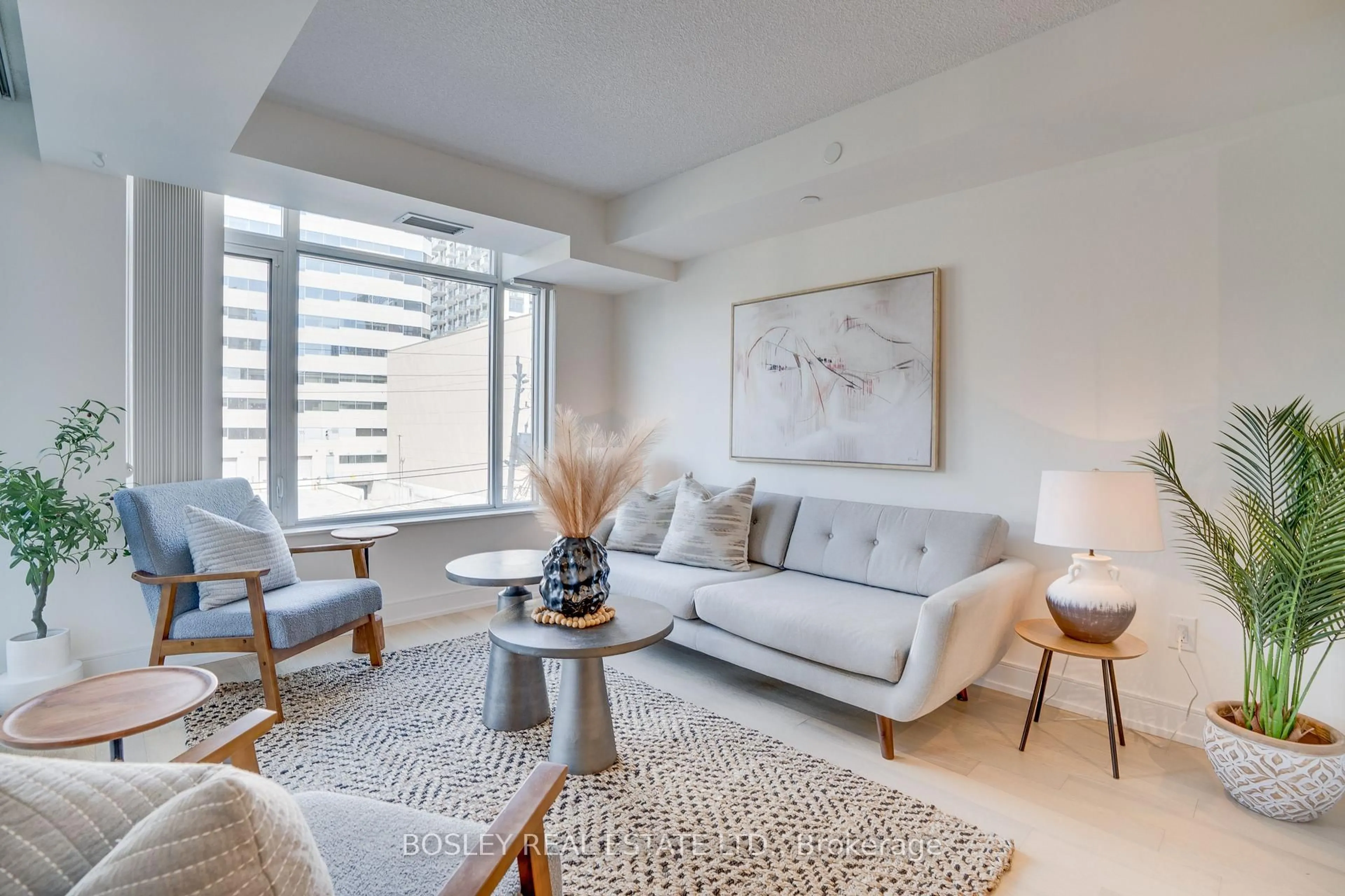 Living room with furniture, unknown for 525 Adelaide St #311, Toronto Ontario M5V 0N7