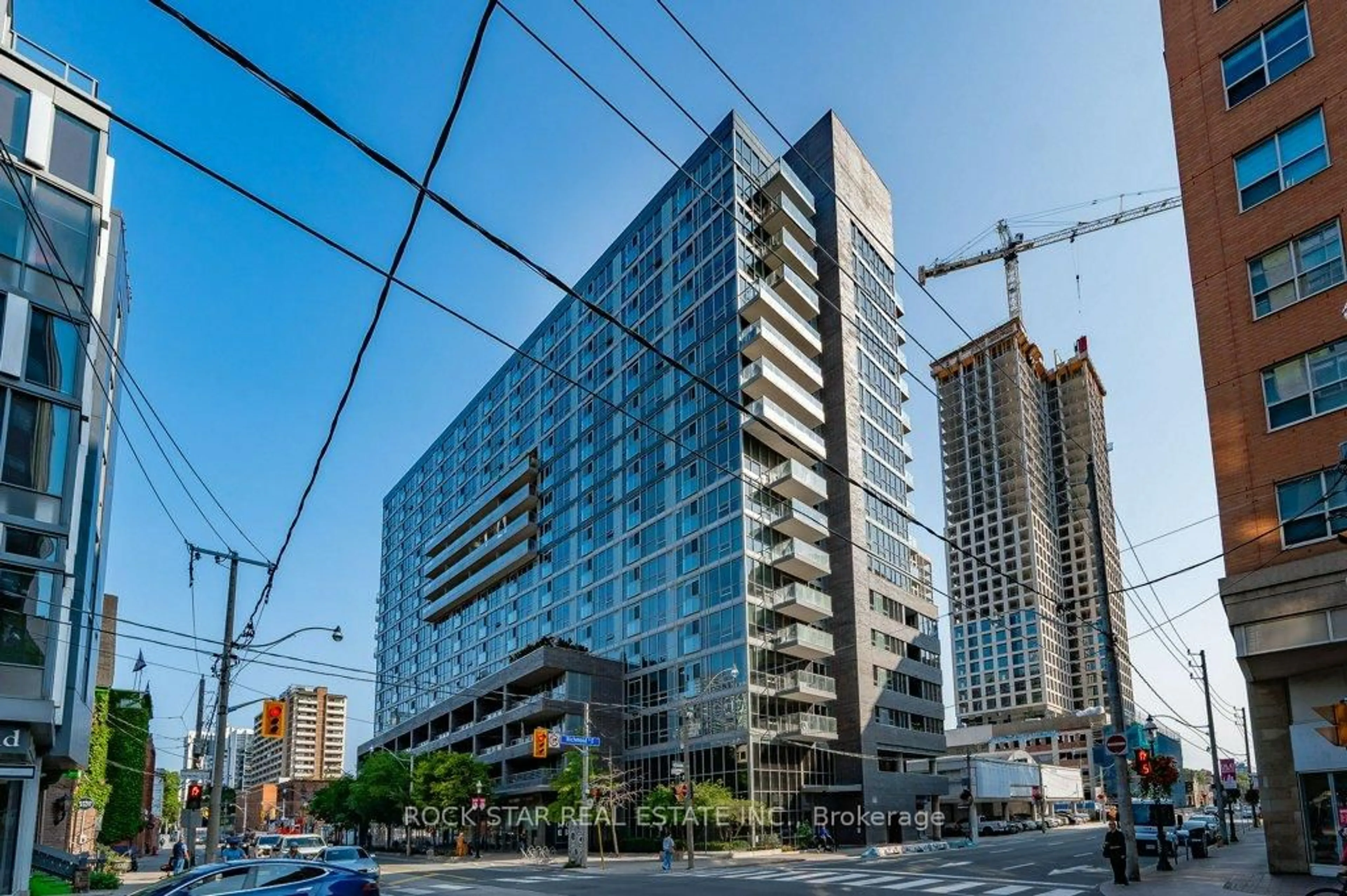 Patio, unknown for 320 Richmond St #LPH13, Toronto Ontario M5A 4S4