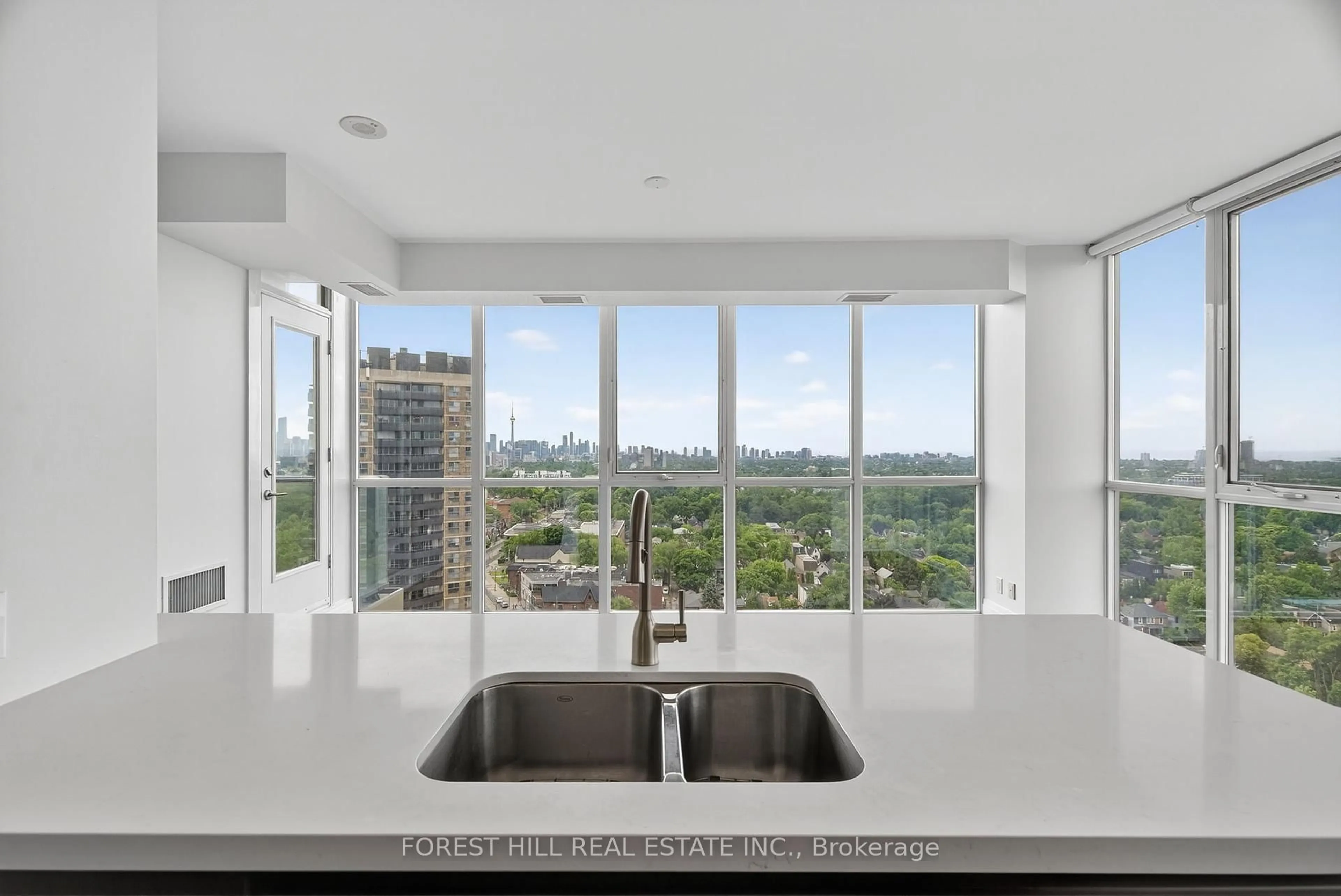Unknown for 530 St Clair Ave #1608, Toronto Ontario M6C 0A2