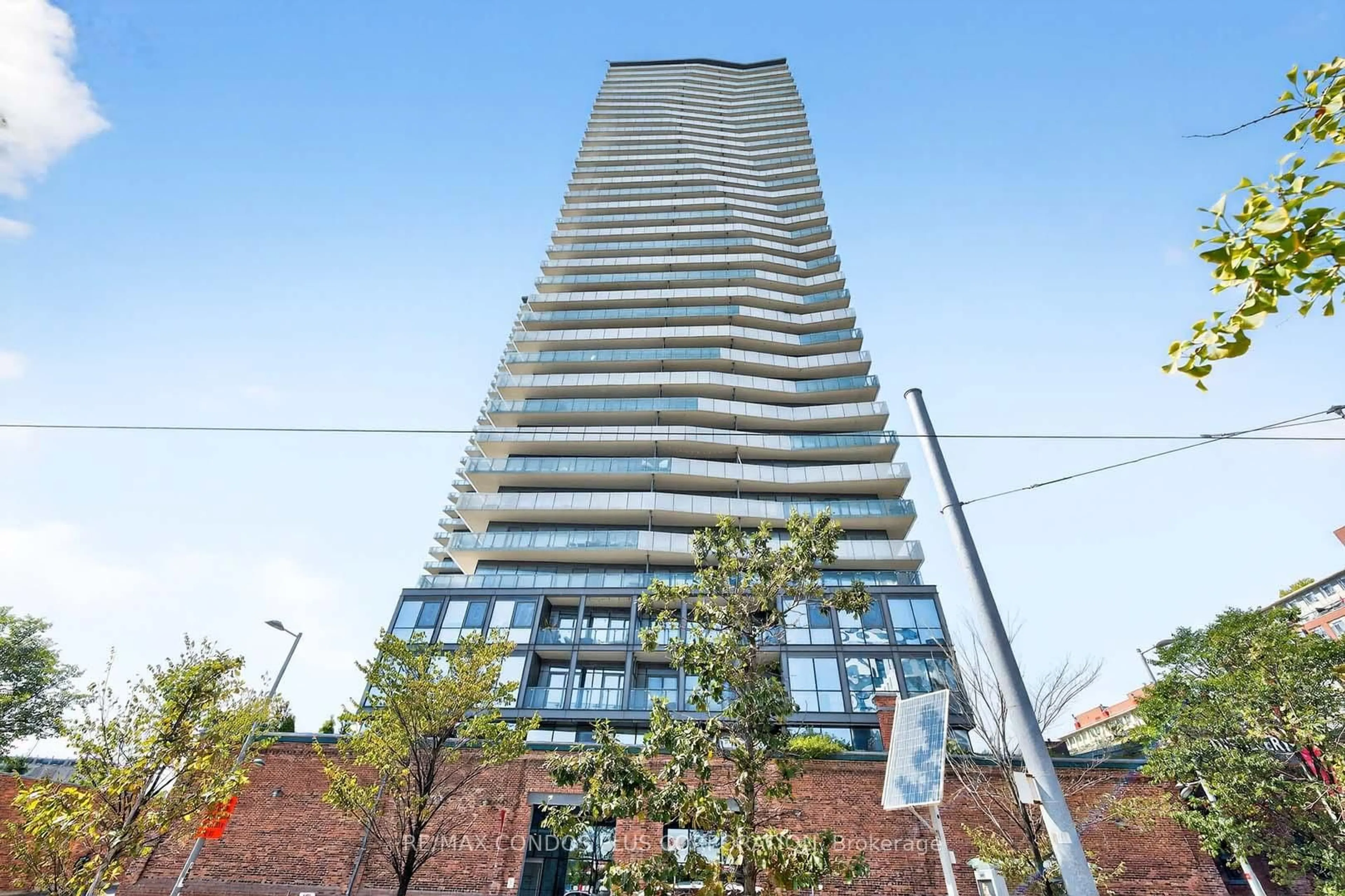 Indoor foyer for 390 Cherry St ##207, Toronto Ontario M5A 0E2